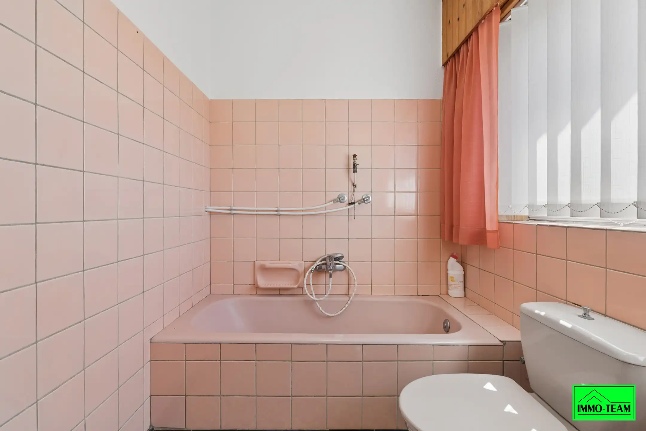 charmante 3-gevelwoning met 4 slaapkamers foto 17