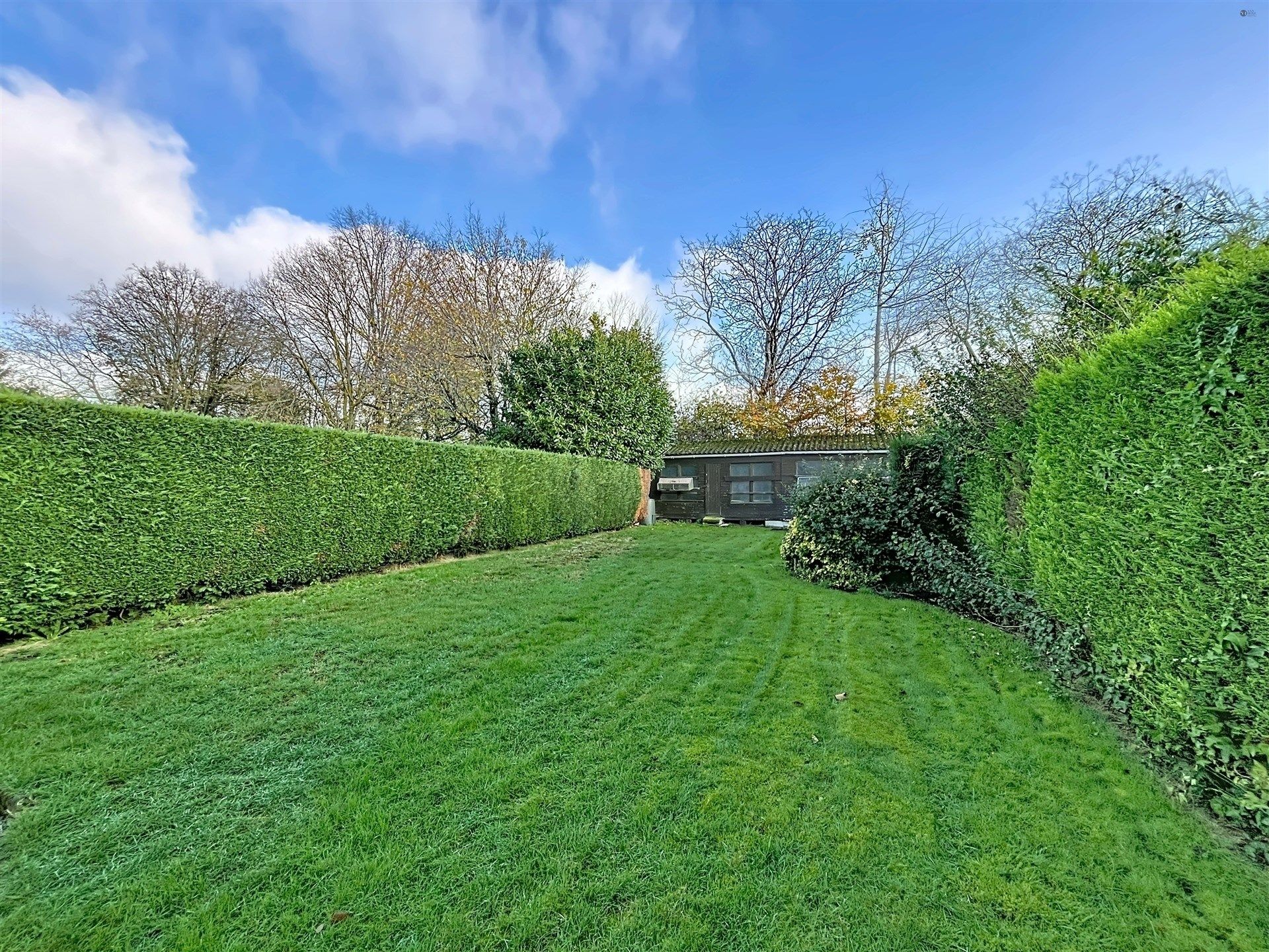 Halfopen bebouwing met 3 slpk & garage op een perceel van 428 m² foto 18