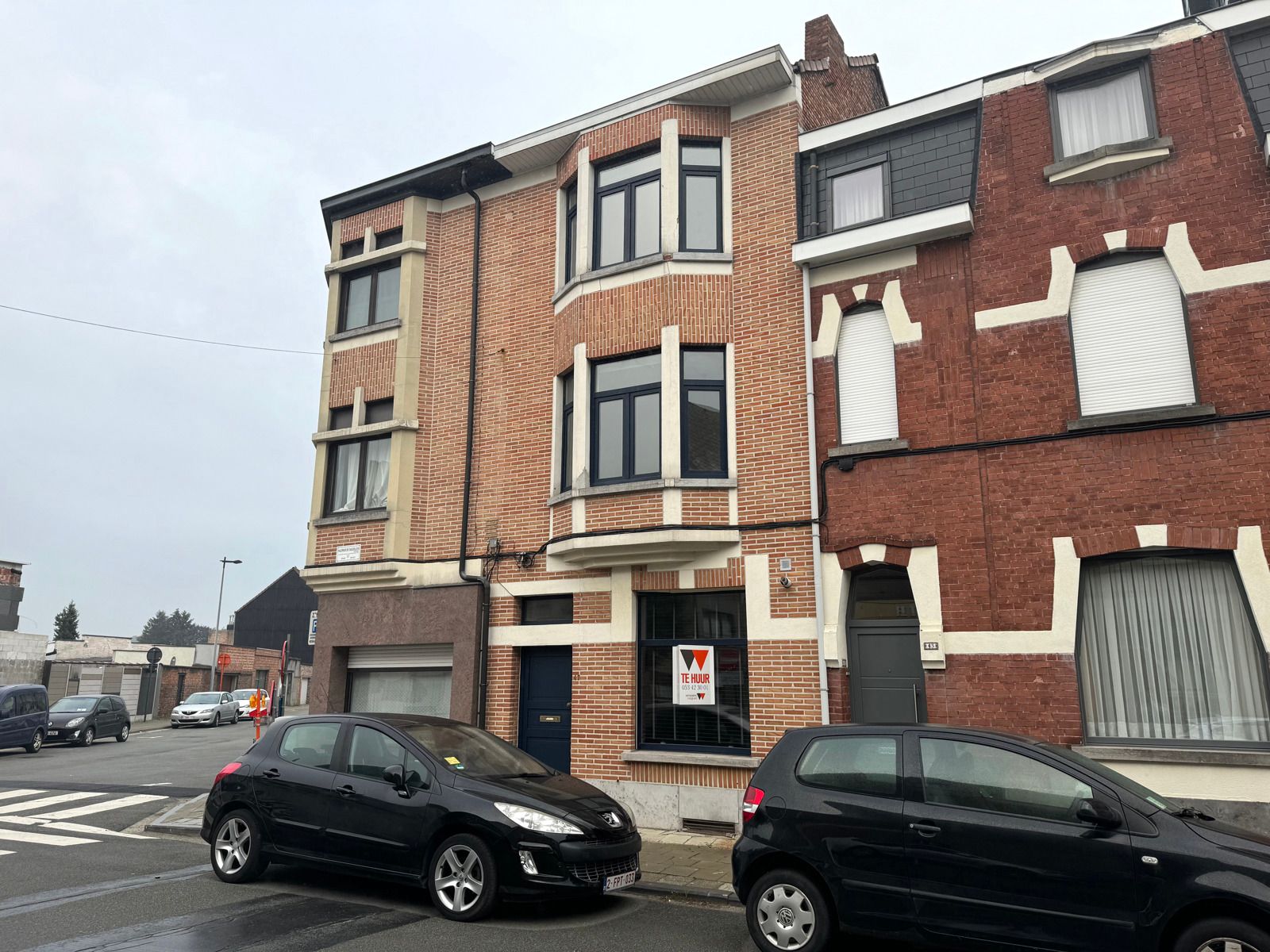 Te huur: charmante rijwoning in centrum Aalst foto 1