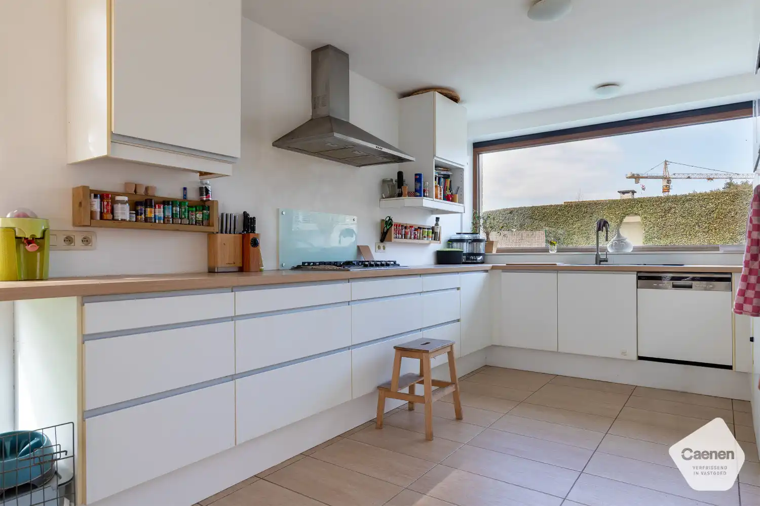 Halfopen woning met 5 slaapkamers op toplocatie nabij de duinen van Oostduinkerke foto 2