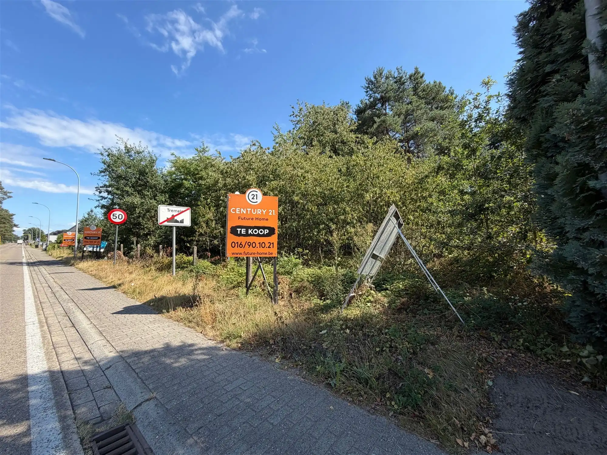 Bouwgrond voor halfopen bebouwing van 12 are 48. foto 3