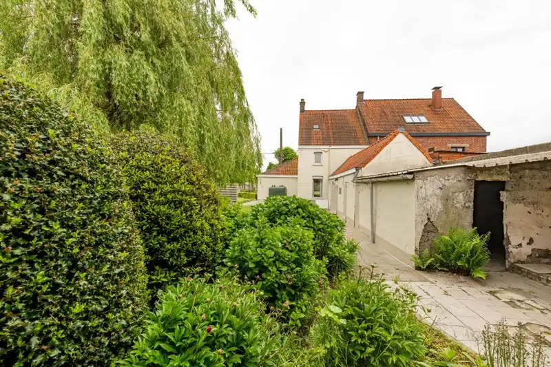 Halfopen woning met grote tuin, 3 slaapkamers en prachtige ligging TE KOOP in DENTERGEM foto 24