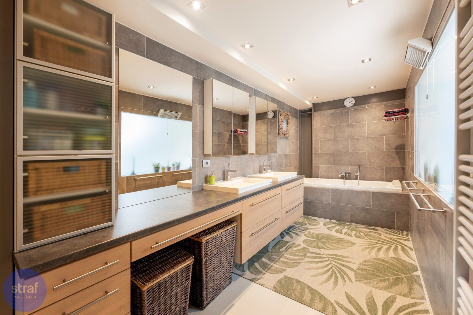 Instapklaar appartement met 2 slaapkamers en groot dakterras – Sint-Niklaas centrum foto 14