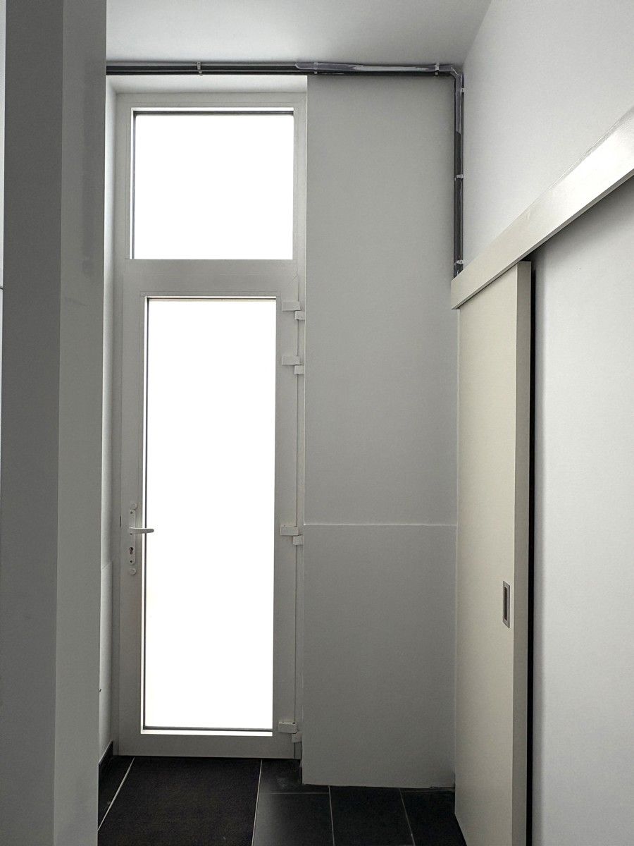 Recente duplex met 1 slaapkamer en bureau foto 17
