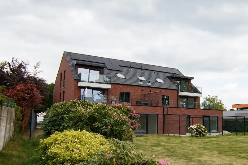 Ruim gelijkvloers nieuwbouwappartement met 2 slaapkamers, terras en een mooie tuin op een goed bereikbare locatie! foto 15