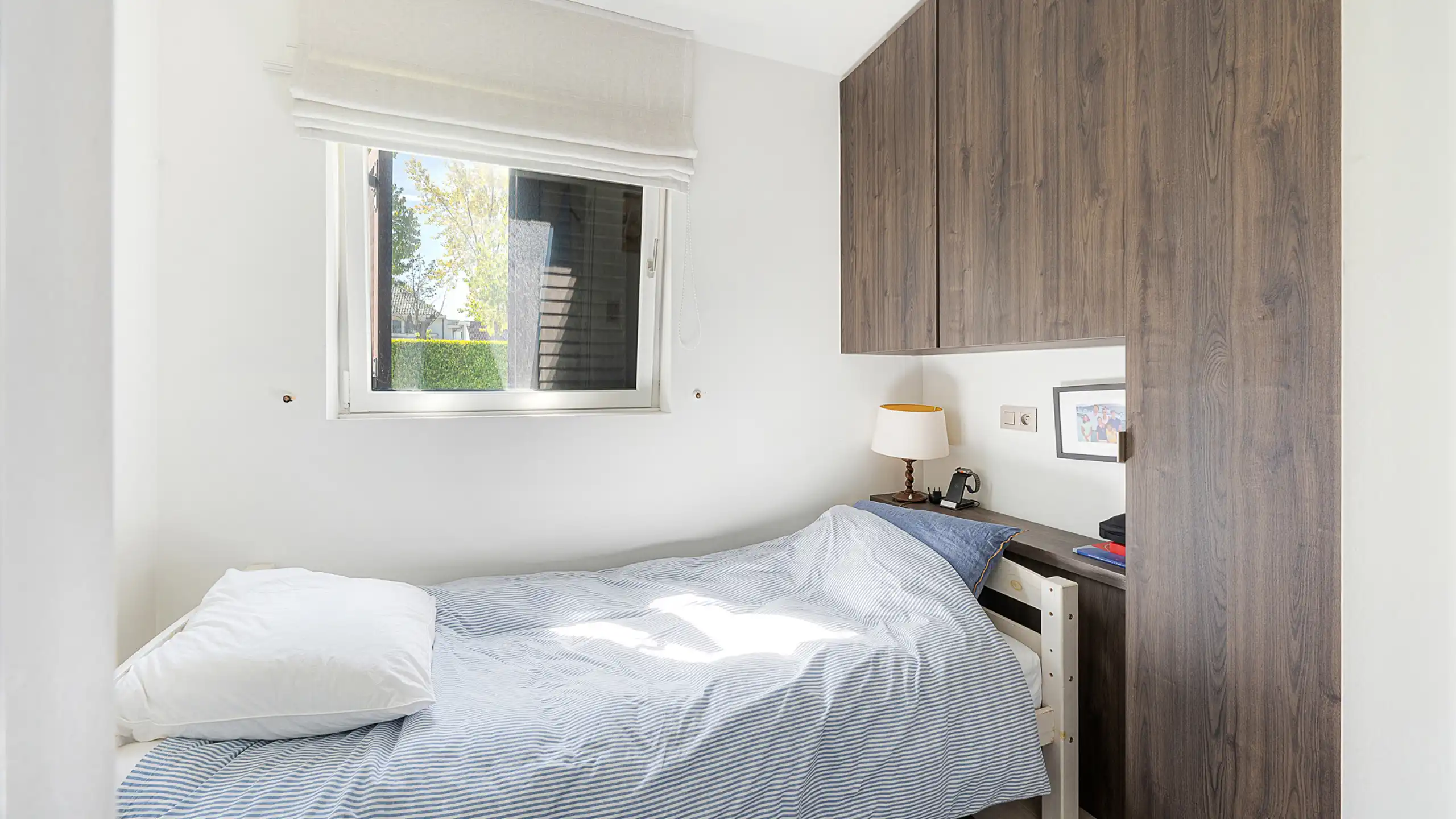 Ruim gelijksvloers tuinappartement met 3 slaapkamers, garage en kelder [Elizabetlaan / Neptunuspad]. foto 27