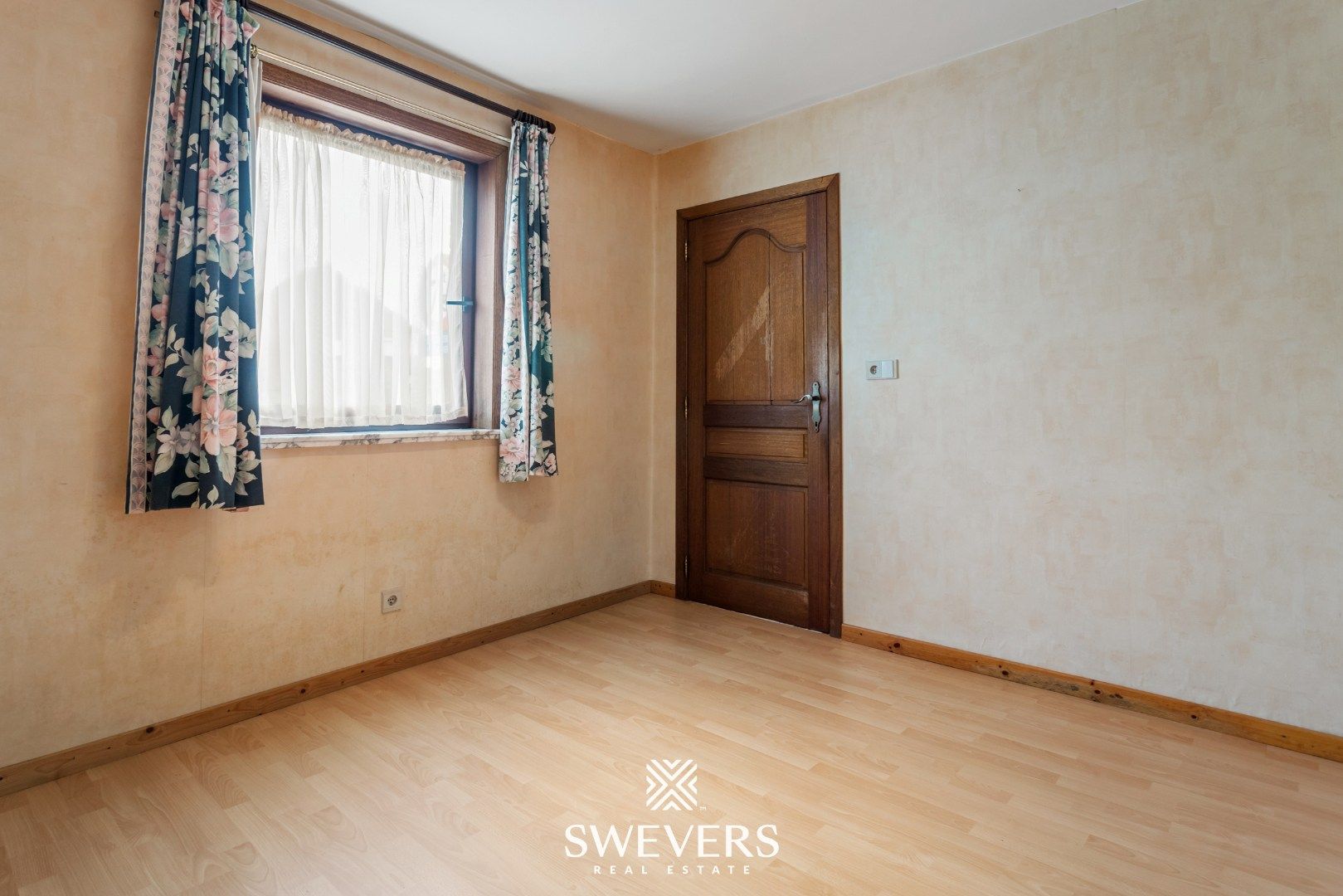 Te renoveren woning met veel potentieel op toplocatie te Diepenbeek foto 22