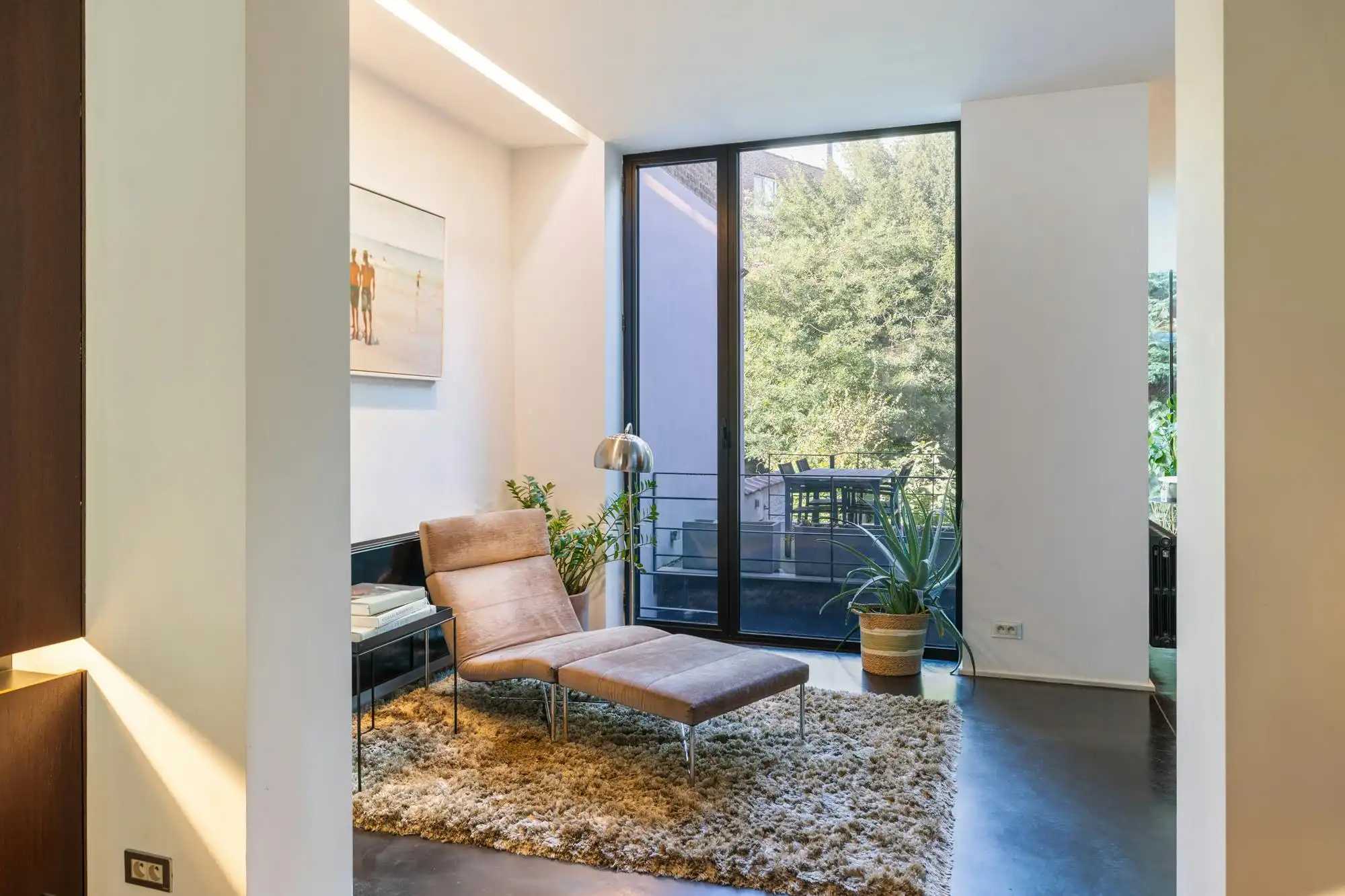 Herenhuis van 430 m² met praktijkruimte vlakbij Tour & Taxis foto 8