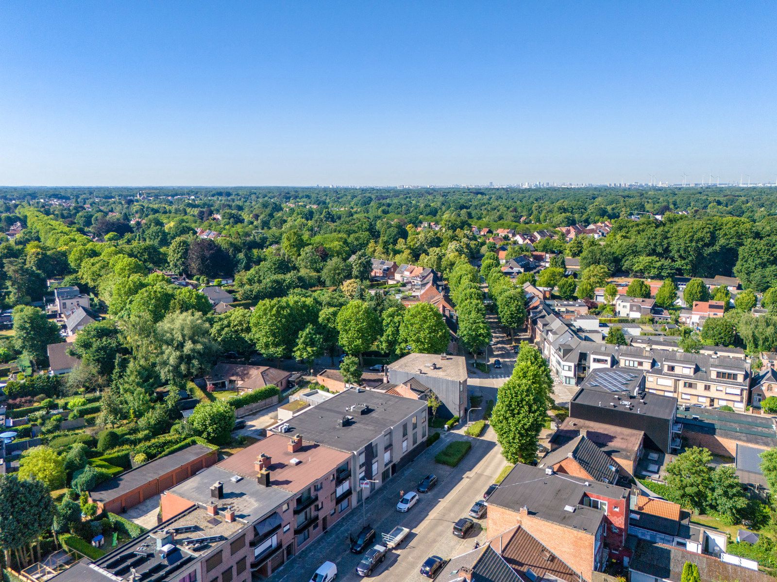 Instapklaar 1-slaapkamerappartement met zonnig terras en staanplaats – hartje Brasschaat! foto 18