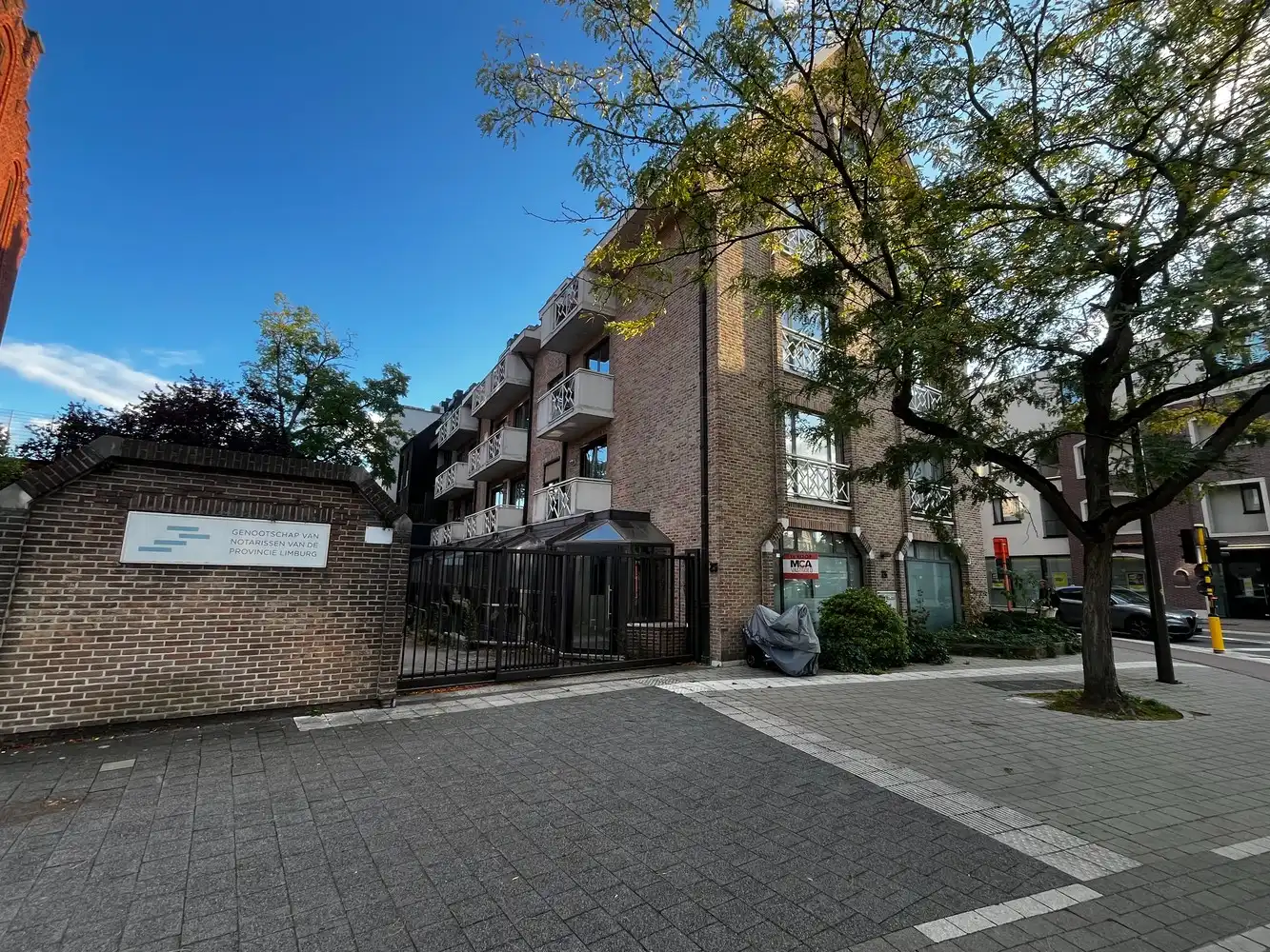 Handelsruimte met parking foto 4