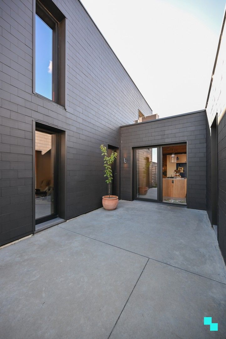 Energiezuinige woning met fantastische tuin op grens Izegem / Rumbeke foto 2