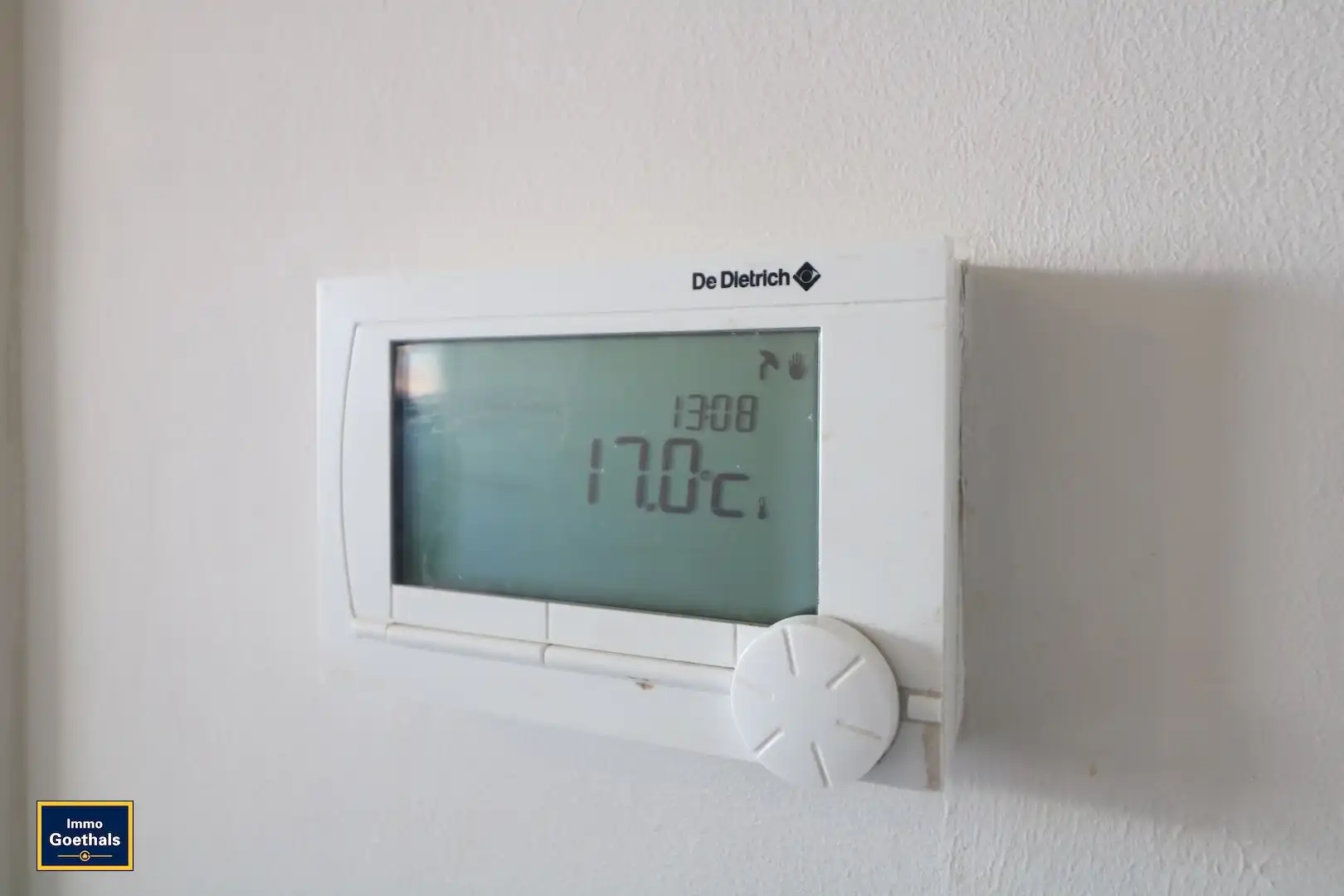 Centraal gelegen appartement met 2 kamers en 1 garage. foto 12