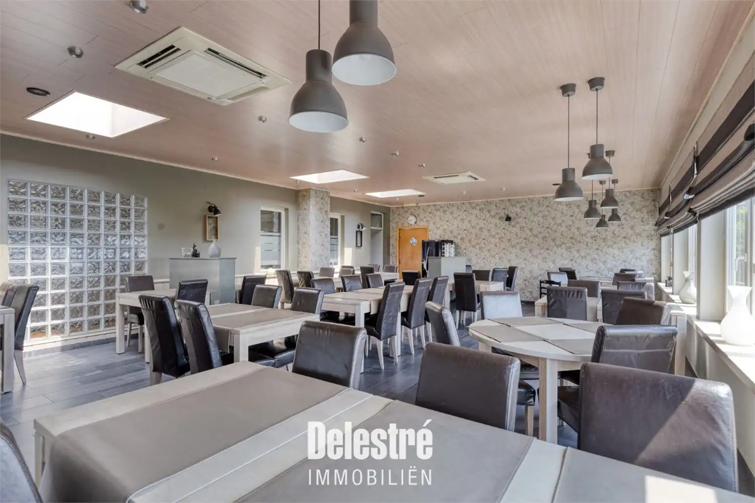 SOLIDE GEBOUW MET UITZONDERLIJKE OPP. 441 M2 foto 7