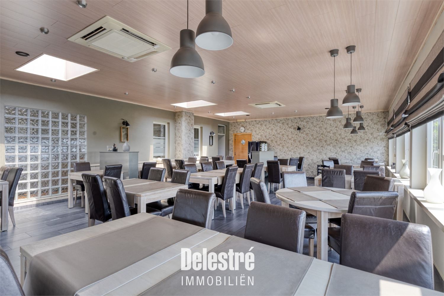 SOLIDE GEBOUW MET UITZONDERLIJKE OPP. 441 M2 foto 7