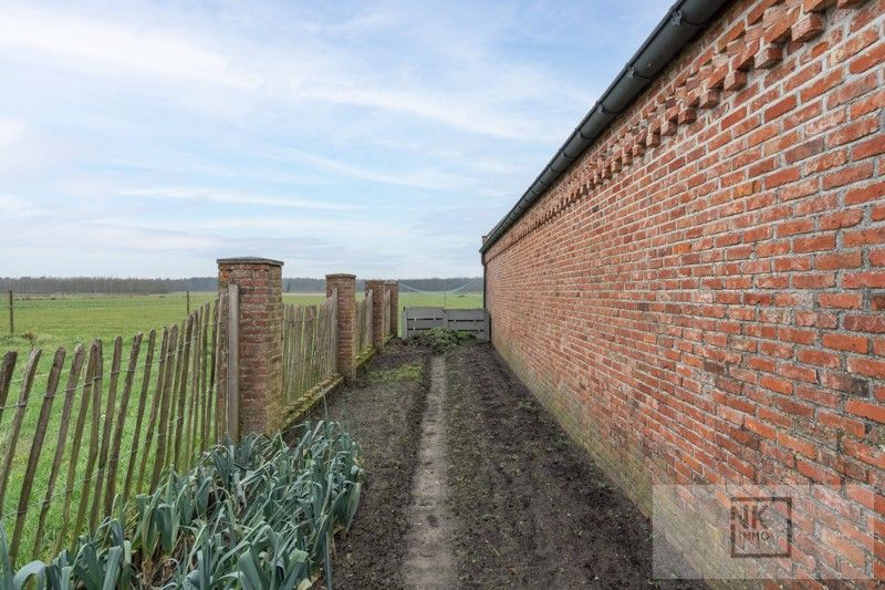Charmante fermette woning met 4 slaapkamers, bureau en ruime werkplaats op een prachtig perceel in Arendonk! foto 43