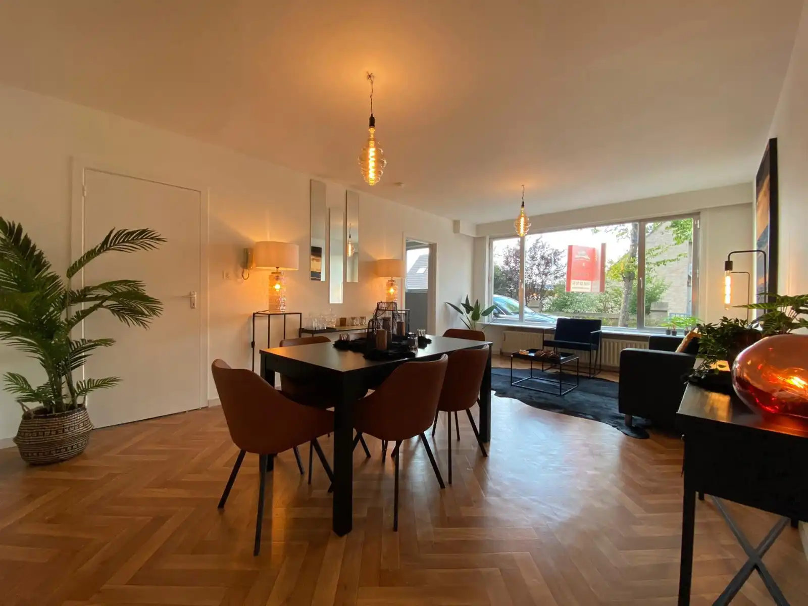 Instapklaar gelijkvloers appartement met garage ! foto 5
