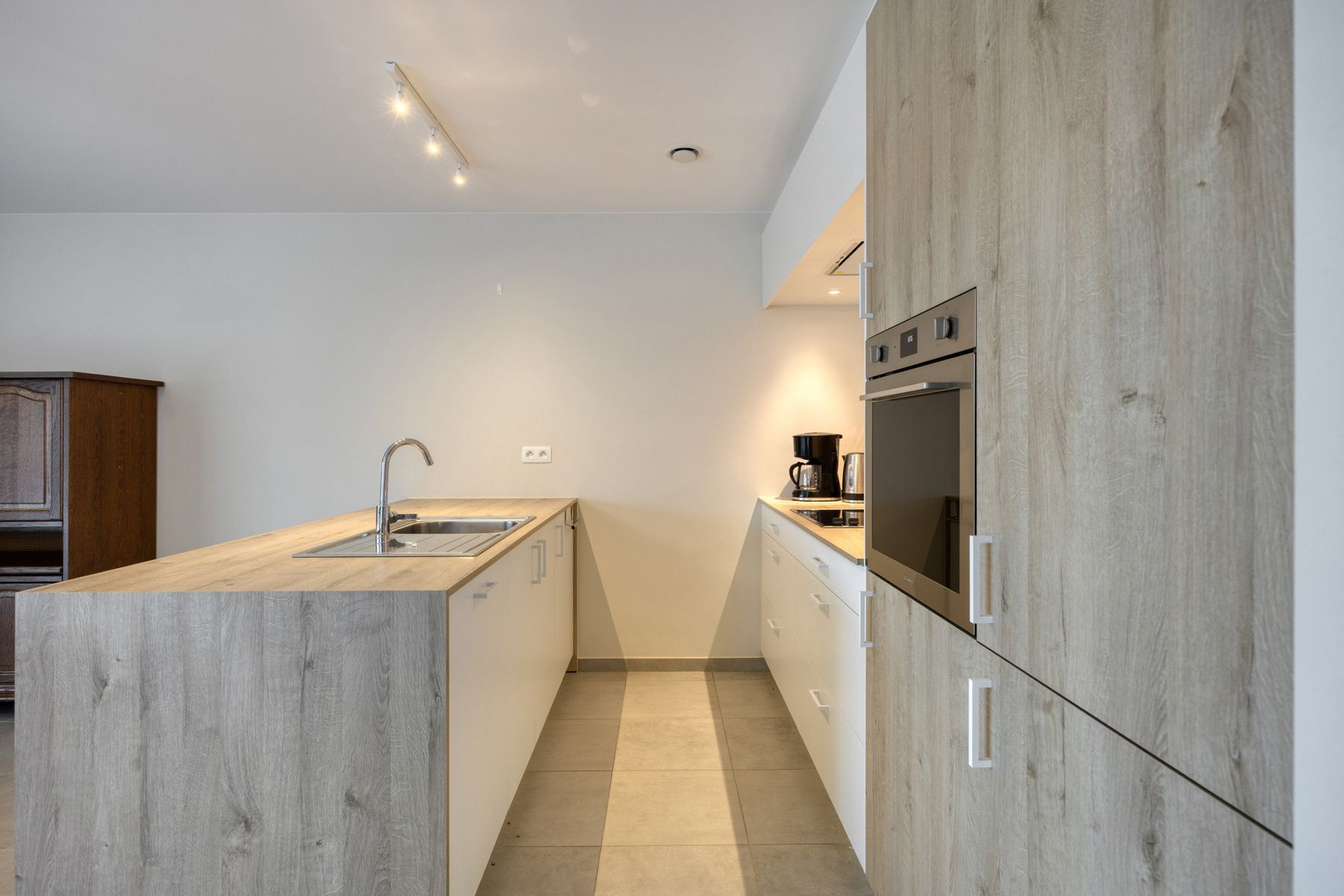 Gelijkvloers appartement met 2 slaapkamers foto 6