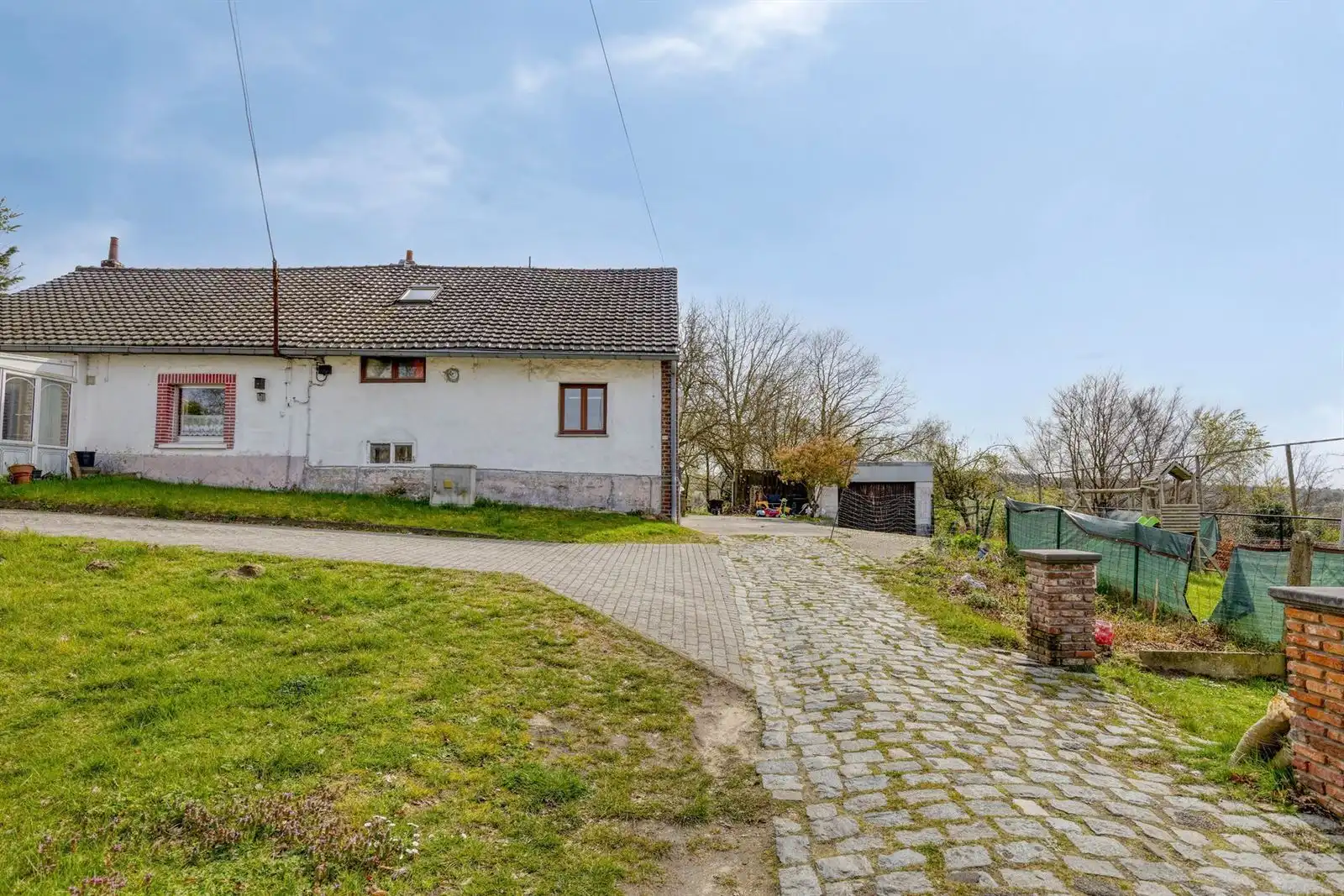 Twee- drigevelwoningen te renoveren. foto 20