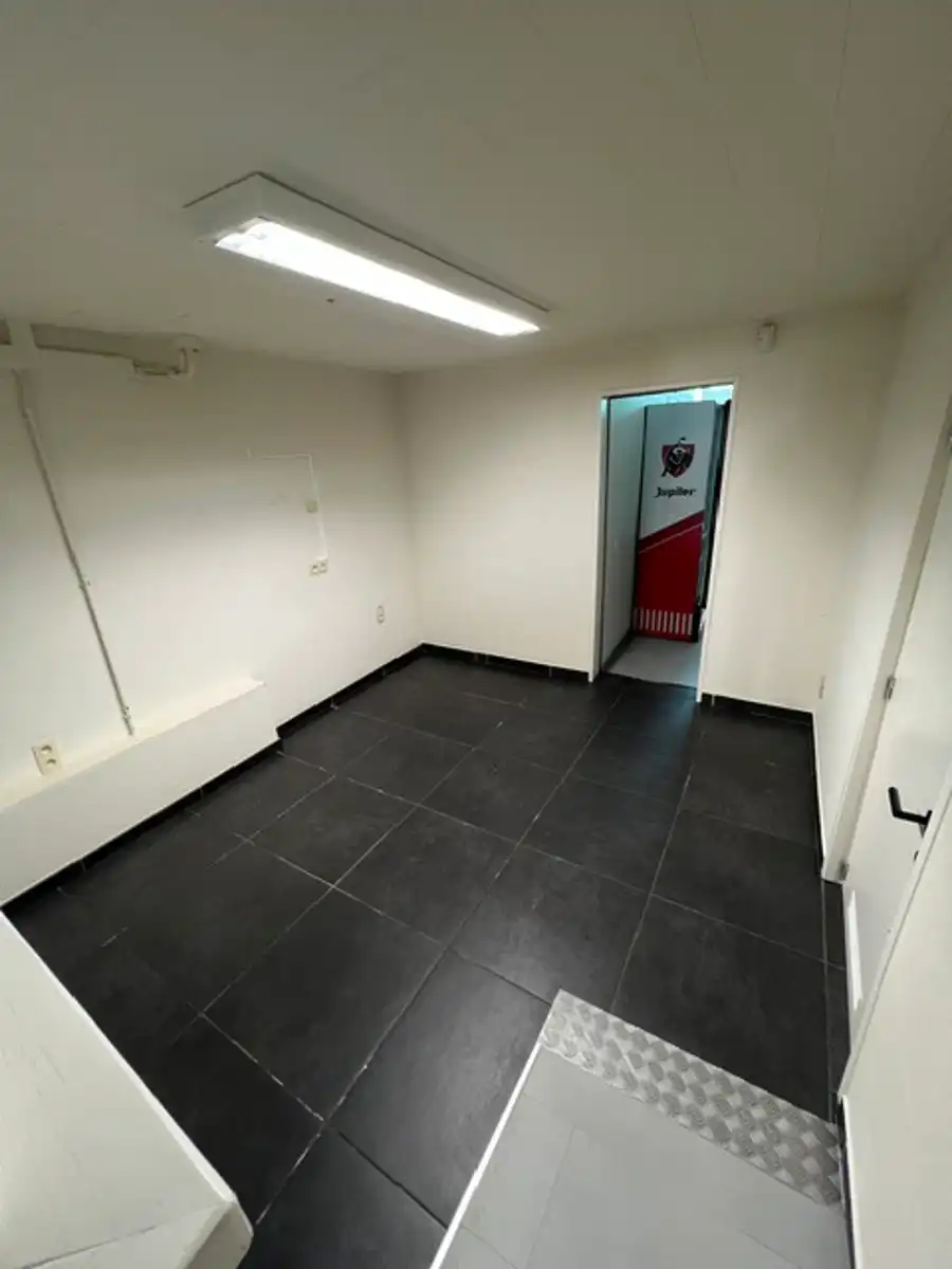 Handelspand op superlocatie foto 4