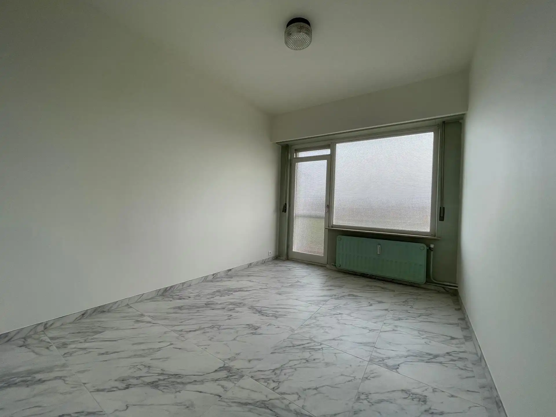 Zéér ruim appartement op een steenworp van het Valaarpark foto 12