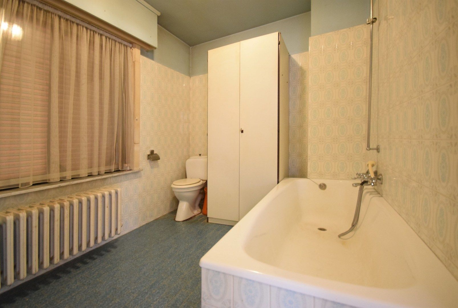 Karaktervolle halfopen bebouwing met ruime tuin te Roeselare foto 9