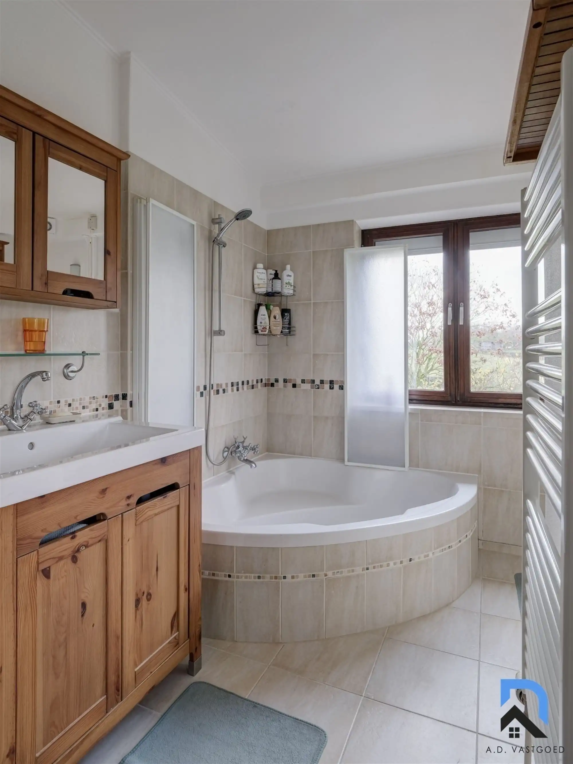 Mooie woning in het groen foto 21