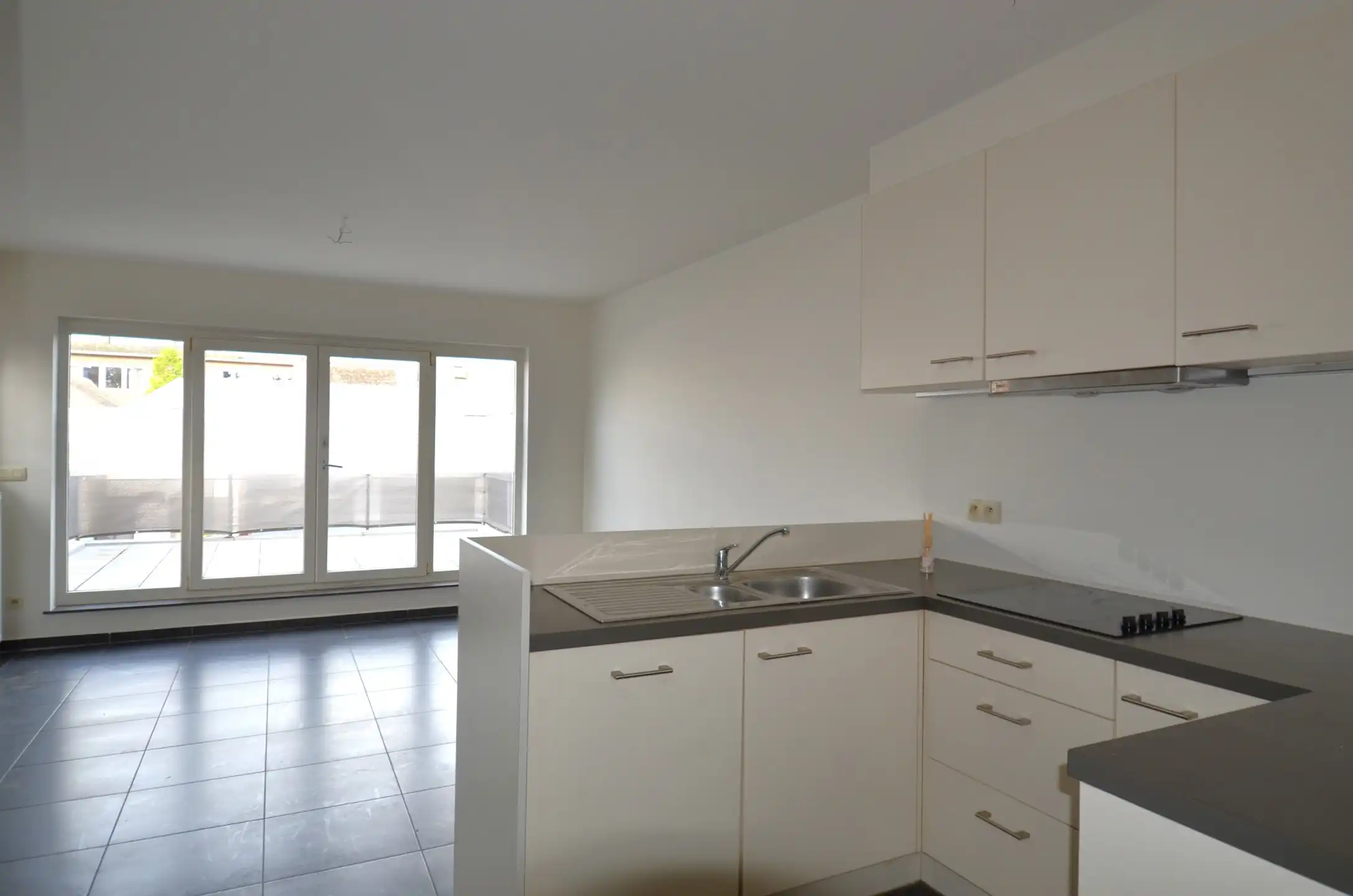 Zeer rustig gelegen appartement met 2 slaapkamers foto 4