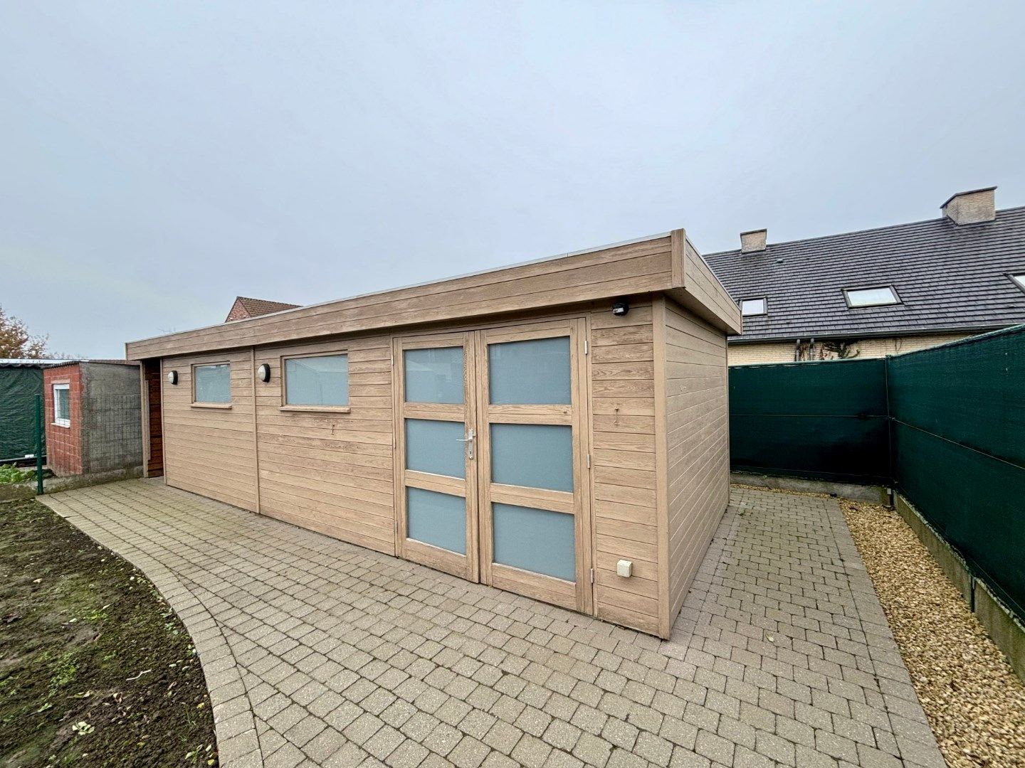 GOED ONDERHOUDEN WONING MET 5SLPKS, GROTE TUIN EN GARAGE foto 5
