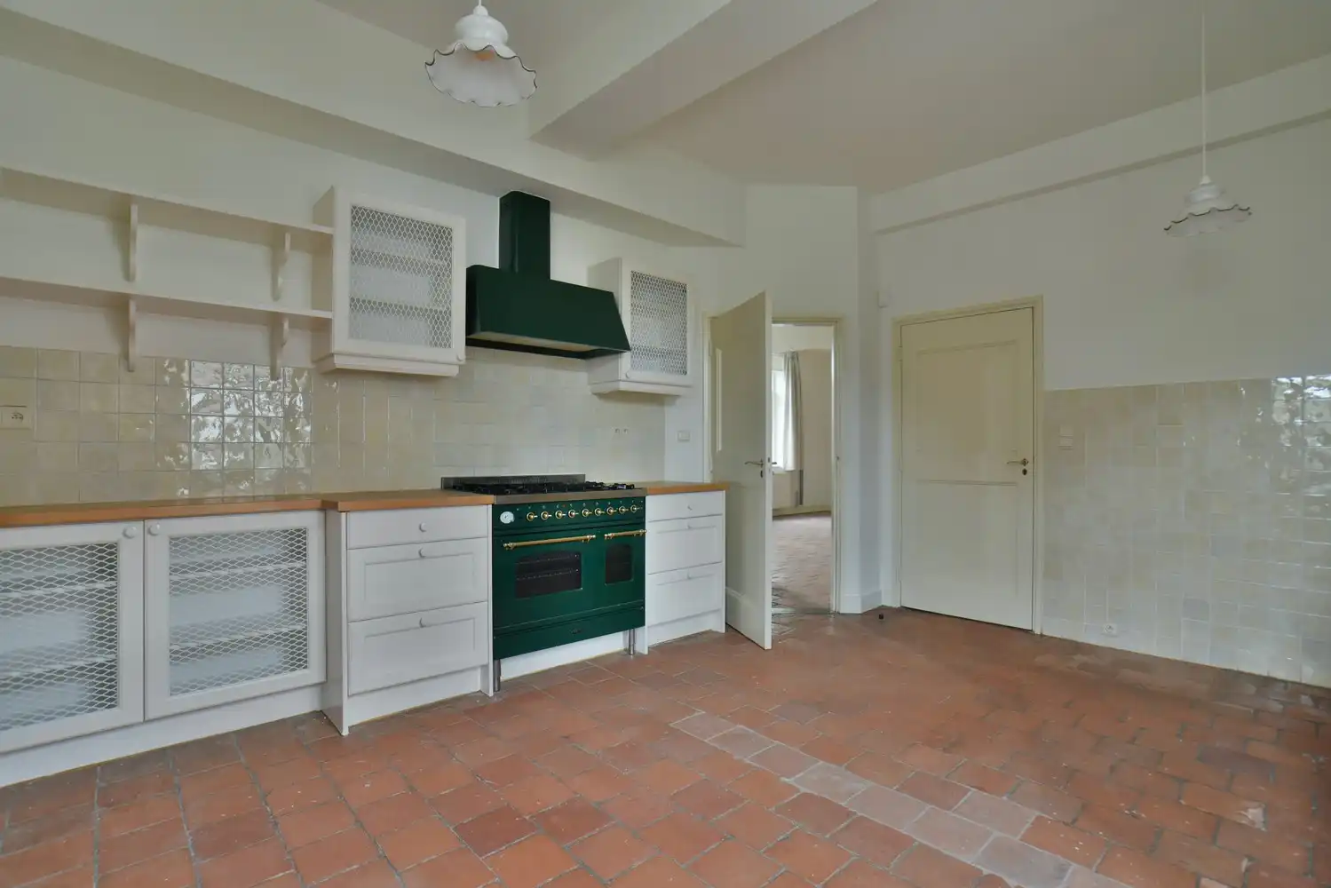 Karaktervolle hoeve met schuur, binnenkoer en prachtige tuin vlakbij Maastricht foto 19