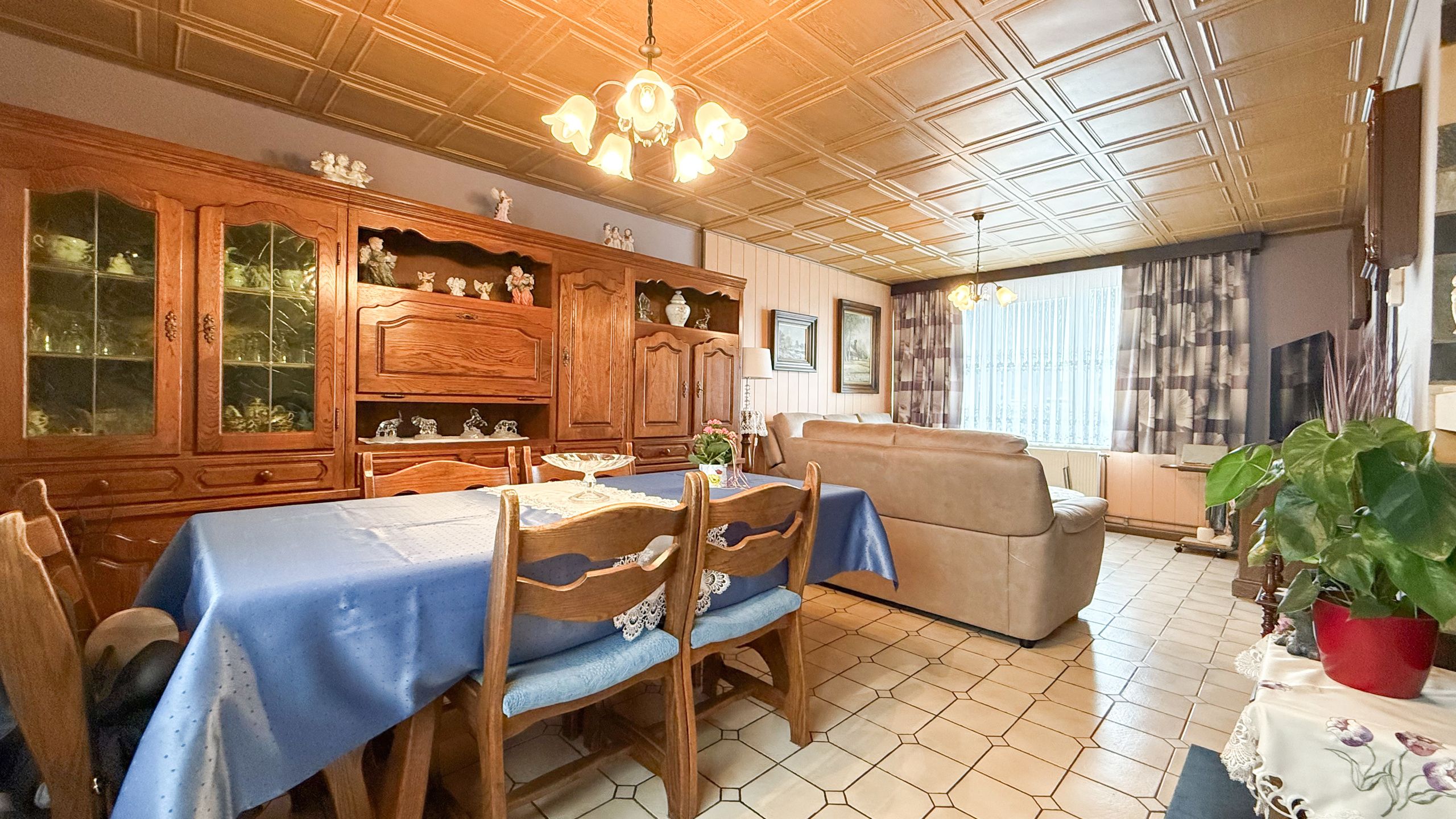 Instapklare woning met 4 slpk in Heusden-Zolder! foto 3