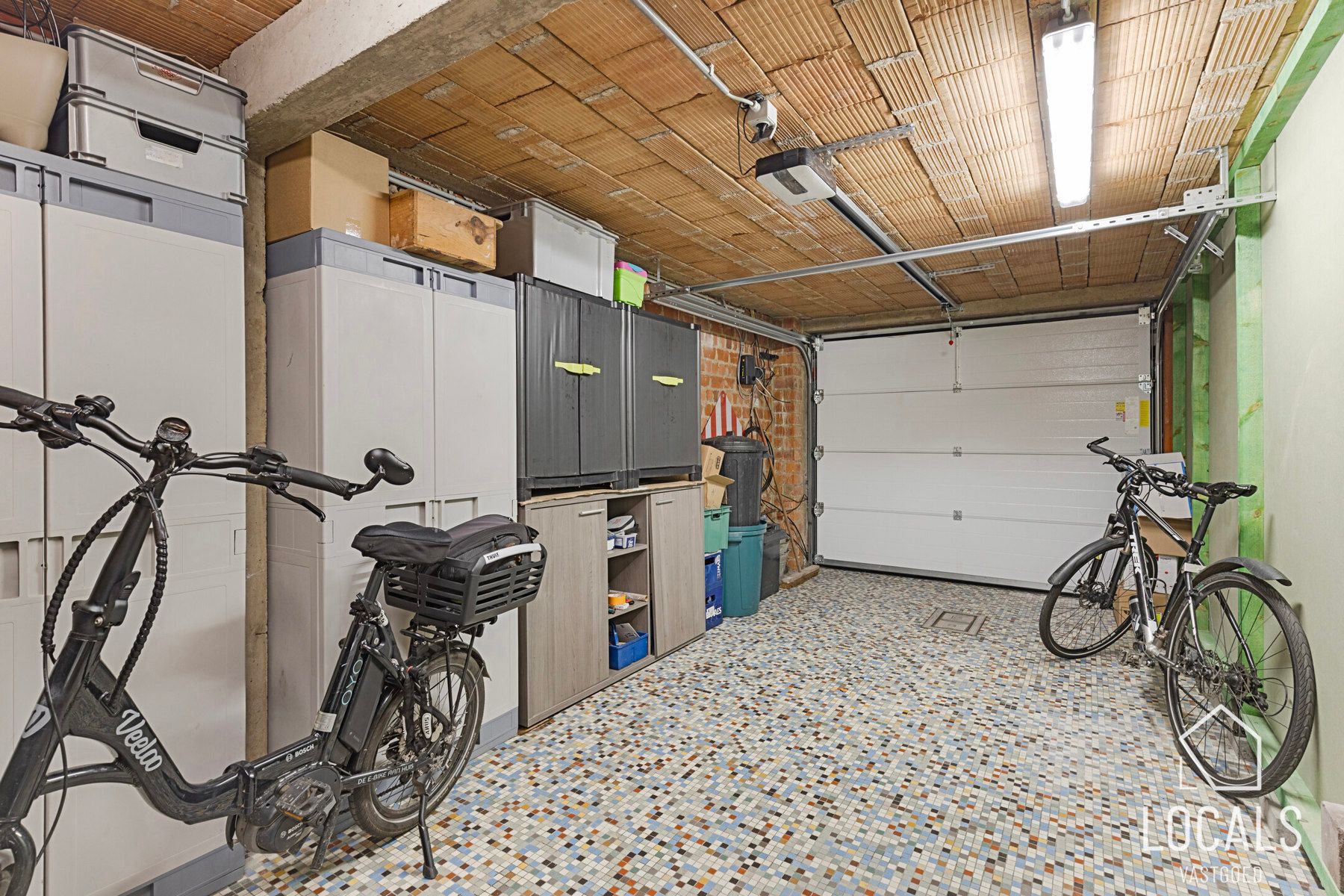 Appartement met garage, tuin en 2 slaapkamers op topligging foto 24