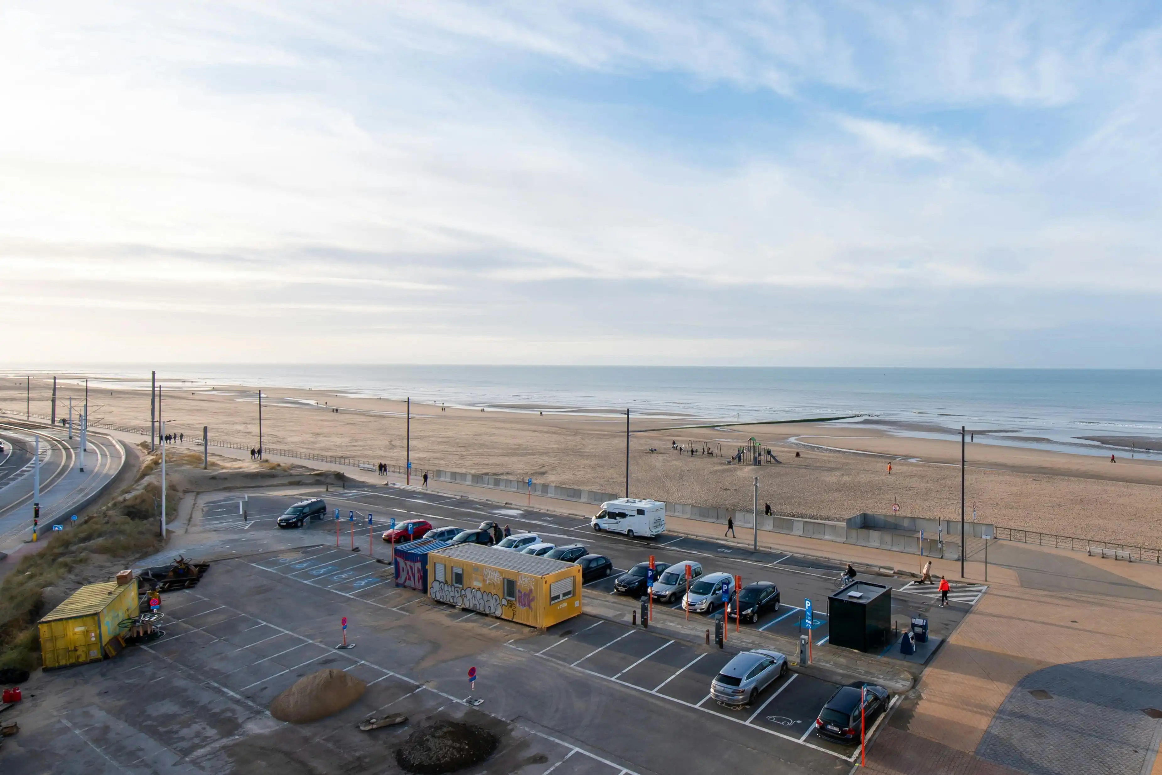 Prachtig gerenoveerd appartement met zijdelings zeezicht  foto 6