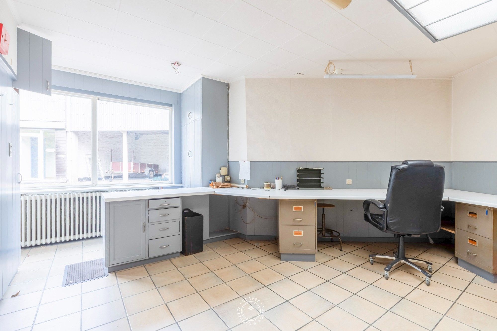 Statig herenhuis met karaktervolle elementen en polyvalent bijgebouw op royaal perceel foto 11