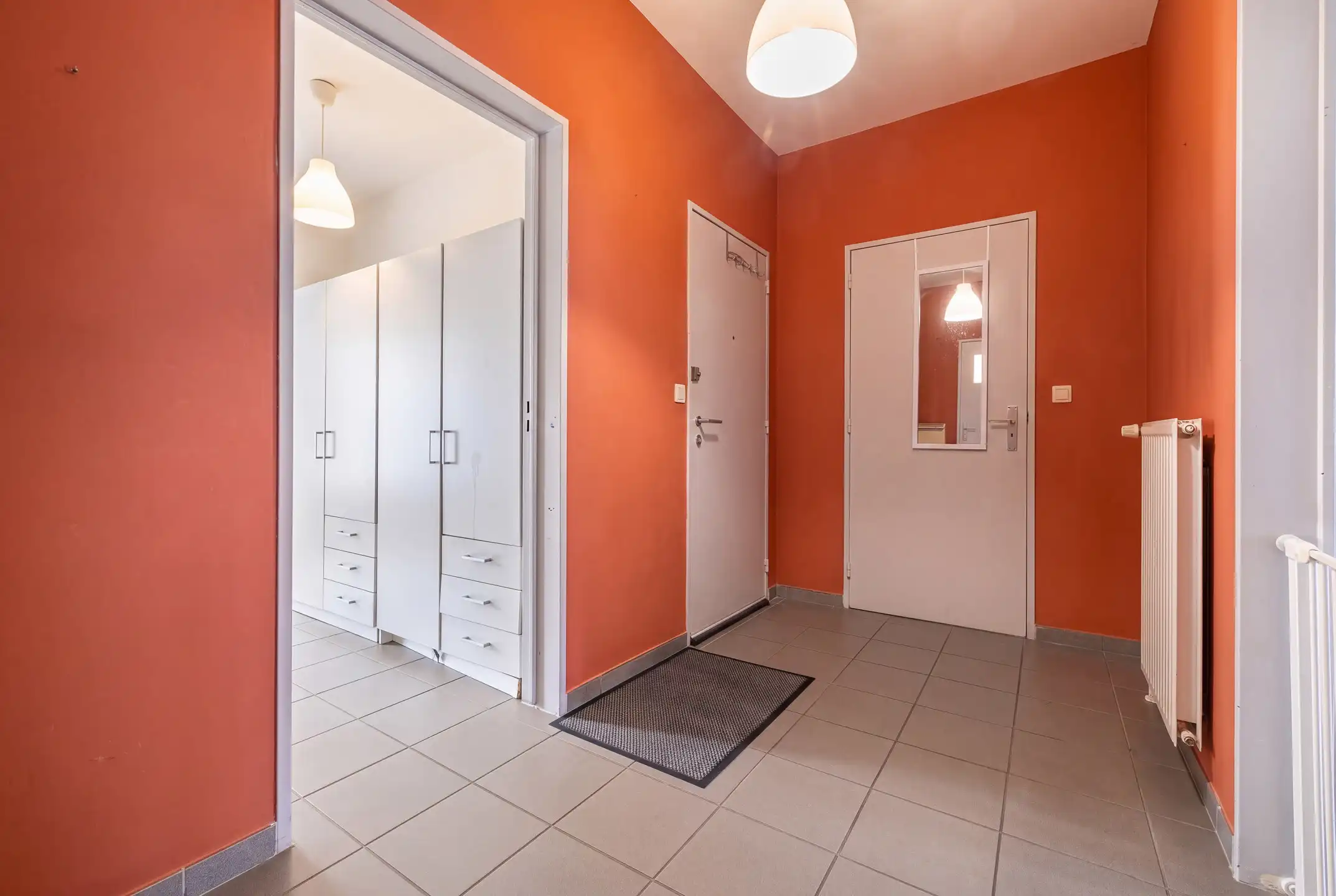 BERCHEM –Gerenoveerd 1-slaapkamerappartement met ZUID terras foto 13
