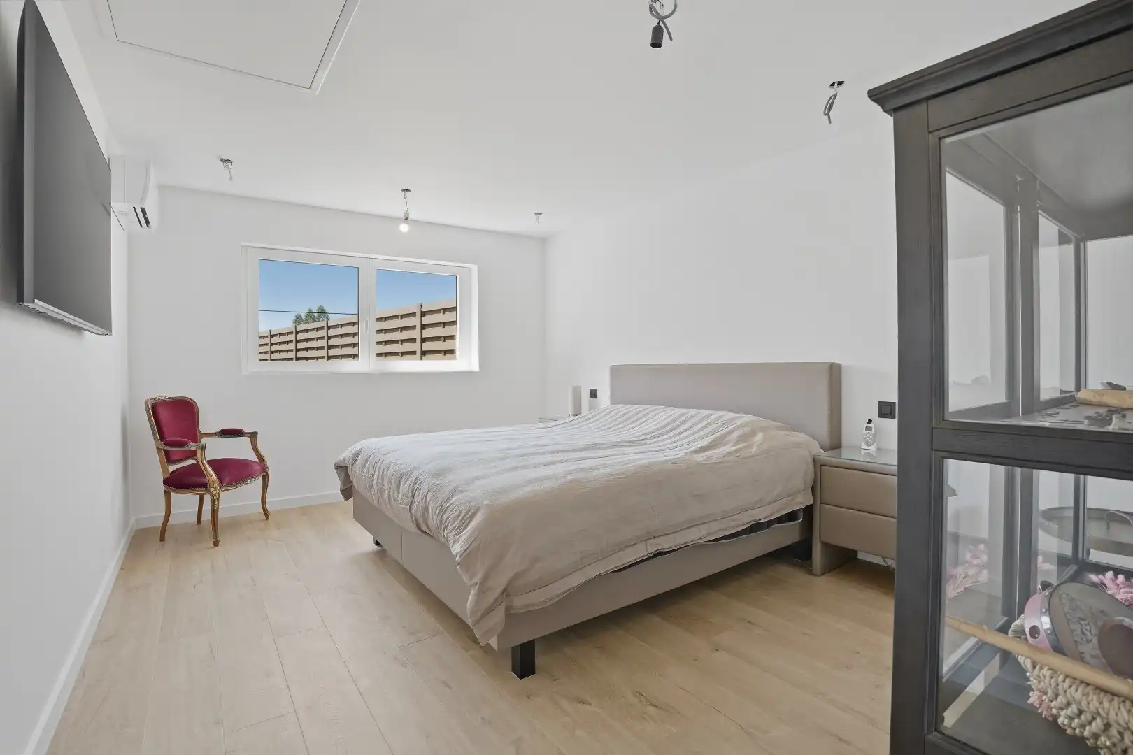 Instapklare open bebouwing met 5 slaapkamers op 1919m² te Merkem. foto 14