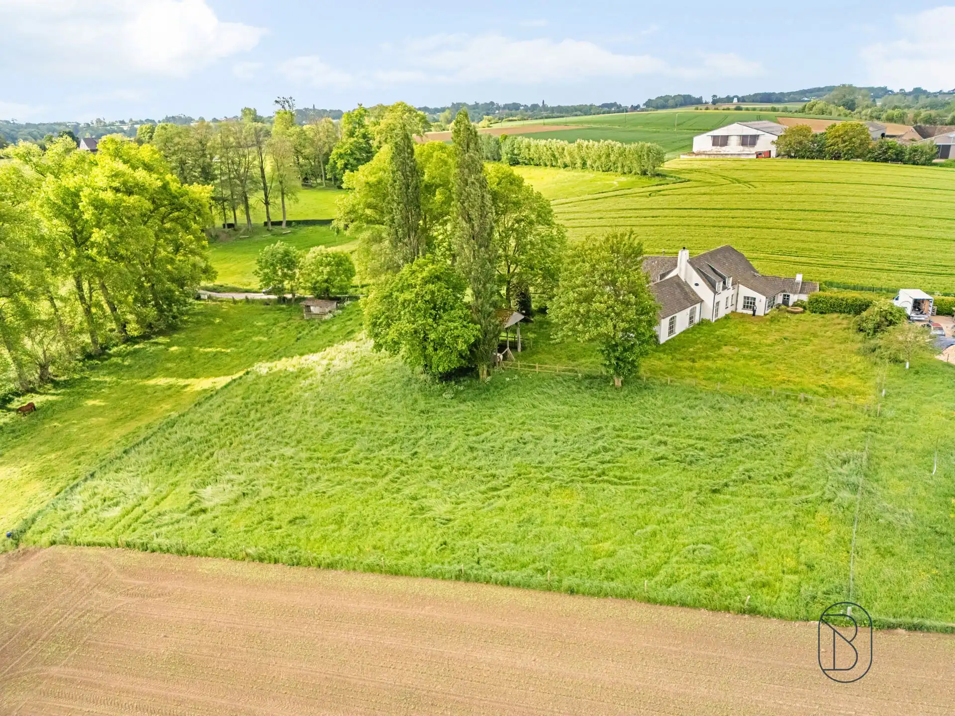 Charmant landhuis op 5.500m² met uniek zicht! foto 5