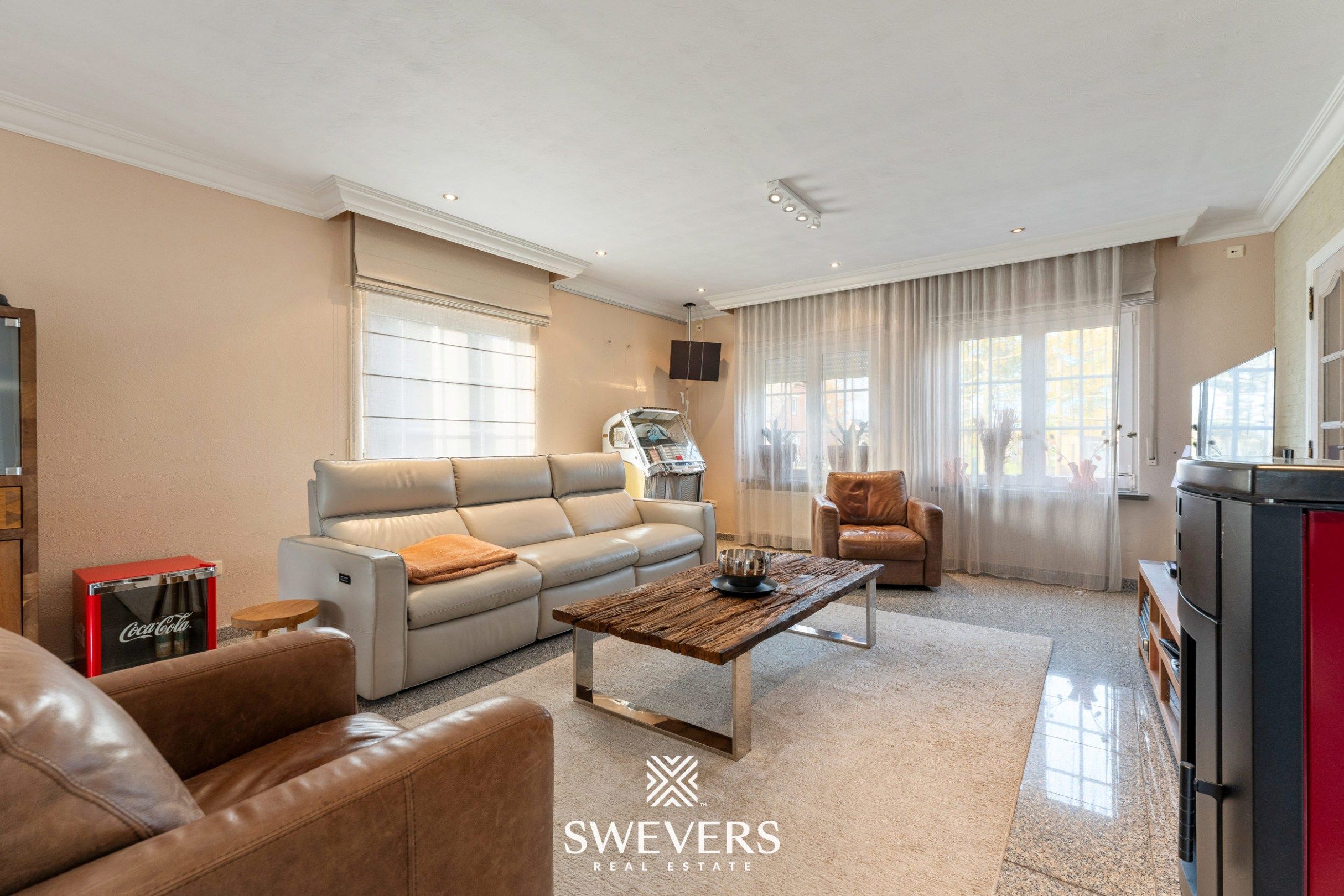 Instapklare Villa met Professionele Paardenaccommodatie:  foto 3