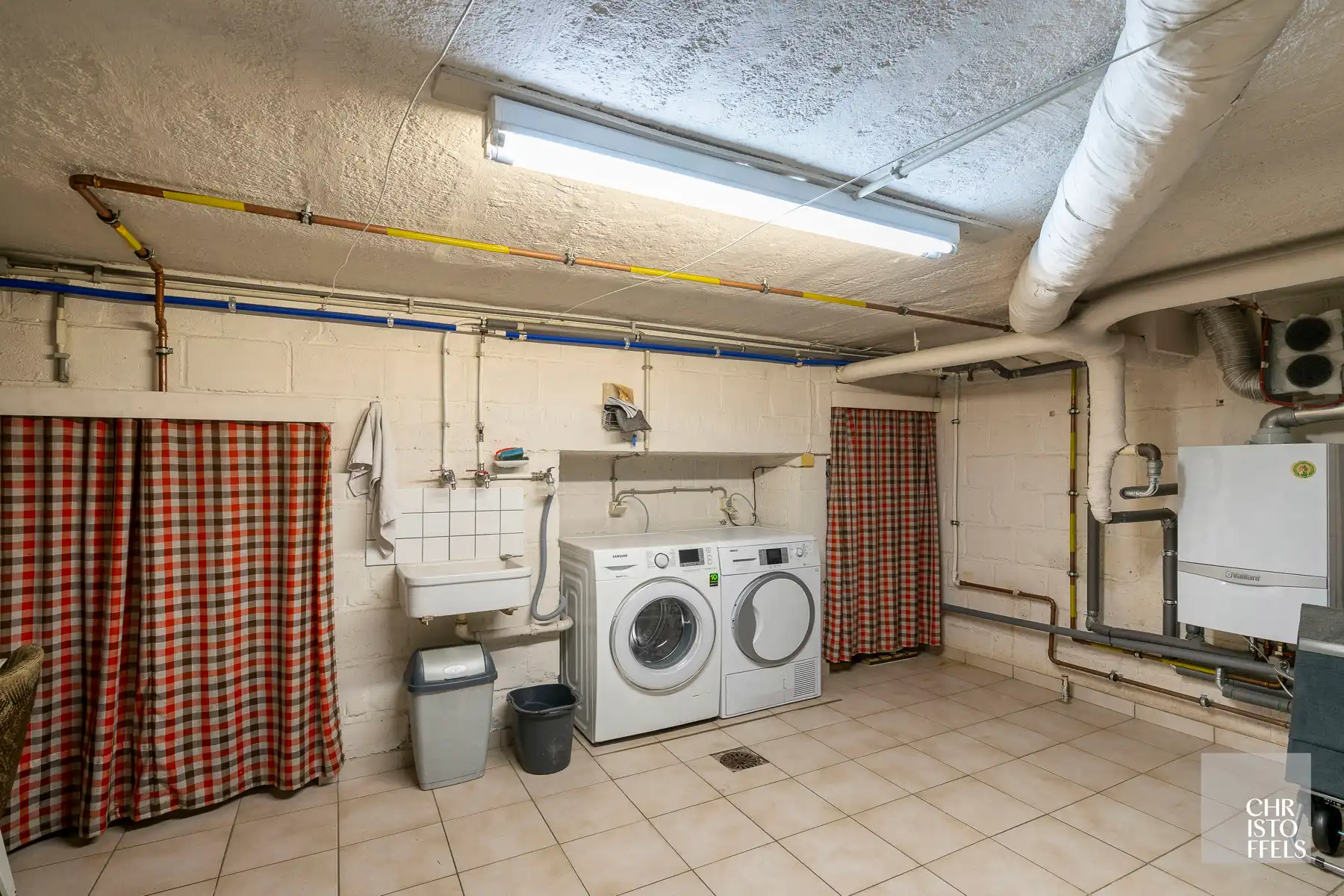 Instapklare woning (195m²) met 4 slaapkamers te Lanaken! foto 26