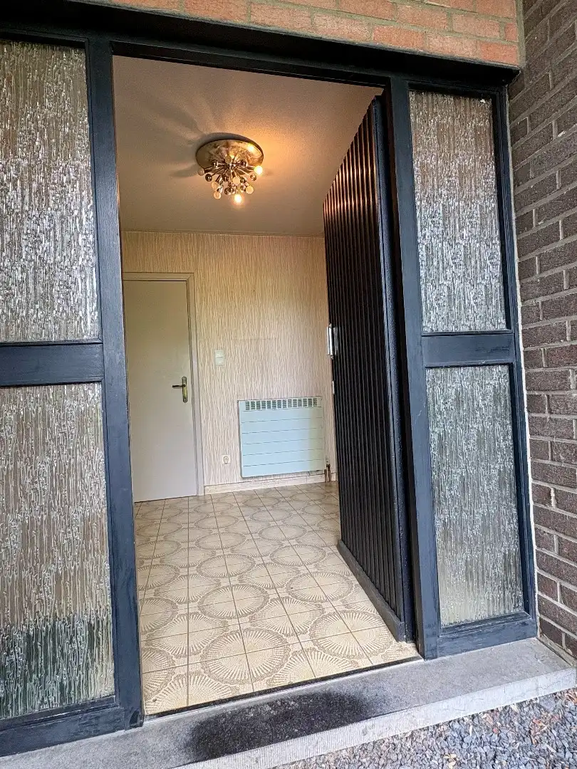 Te renoveren gelijkvloerse villa op 954 m² met landelijke verzichten te Bavikhove. foto 4