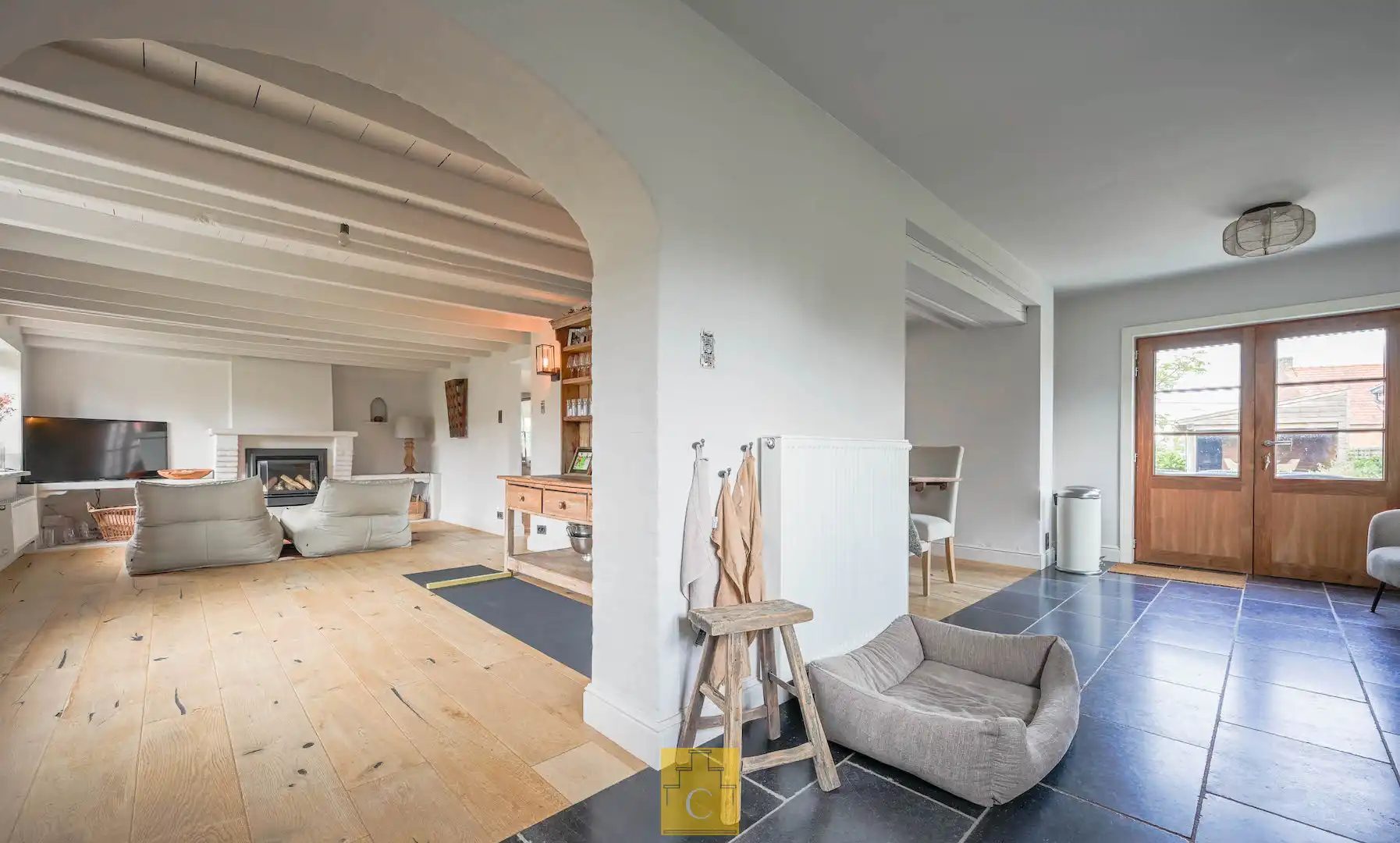 knap gerenoveerde gezinswoning, landelijke stijl met eigentijdse toets, met zonnige tuin en parking foto 18