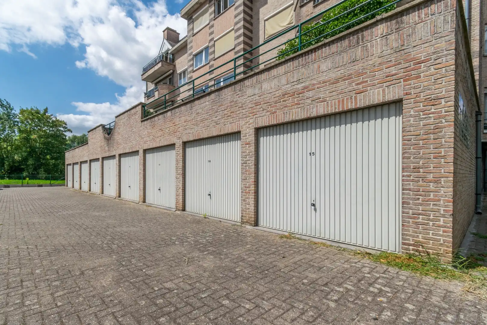 APPARTEMENT MET 2 SLAAPKAMERS, 2 TERRASSEN & GARAGEBOX! foto 14