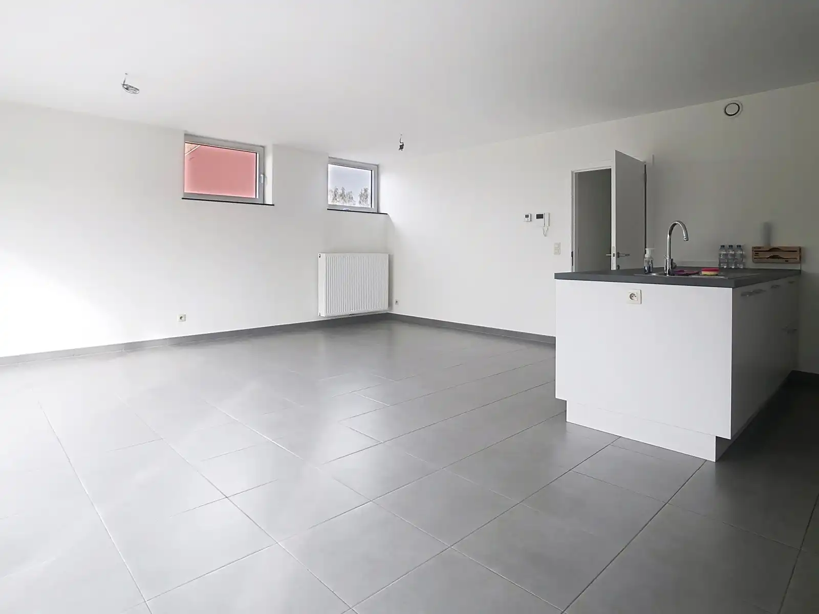 Appartement met 2 slaapkamers, terras en staanplaats foto 12