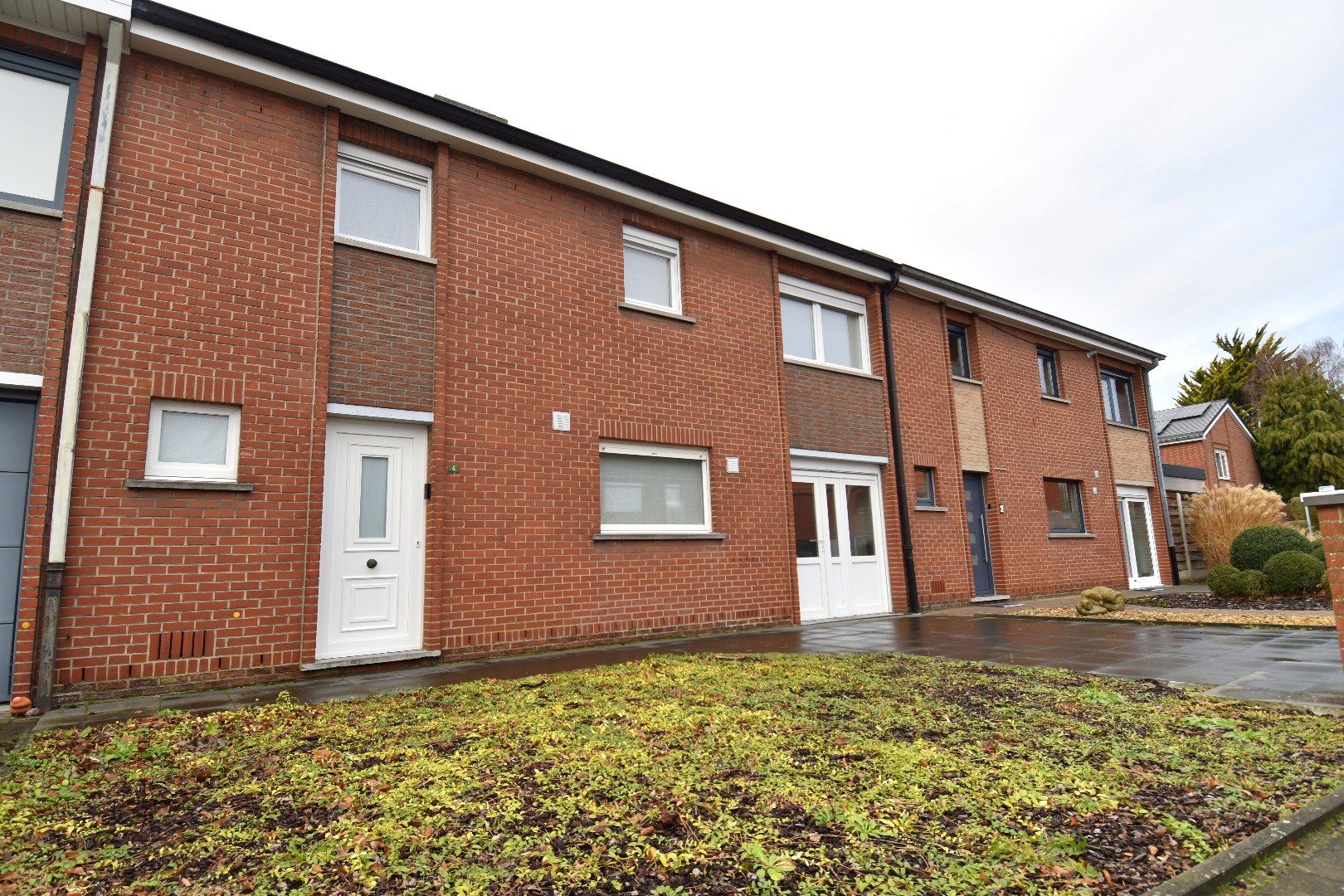 Instapklare woning met 3 slaapkamers, tuin en inpandige garage te koop in Gullegem foto 18