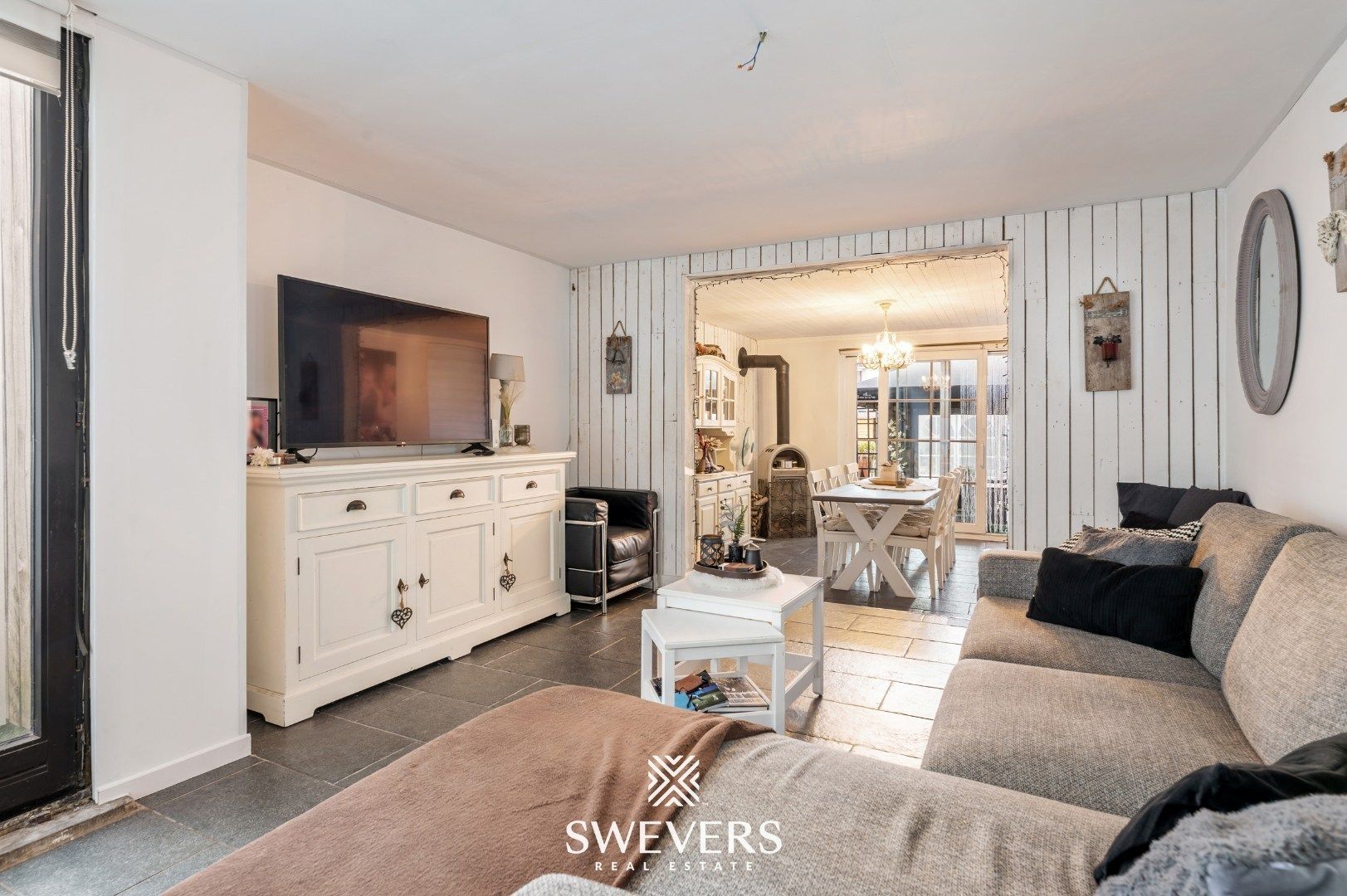 Gezinswoning met vier slaapkamers op ruim perceel in groene omgeving van Heusden-Zolder foto 3