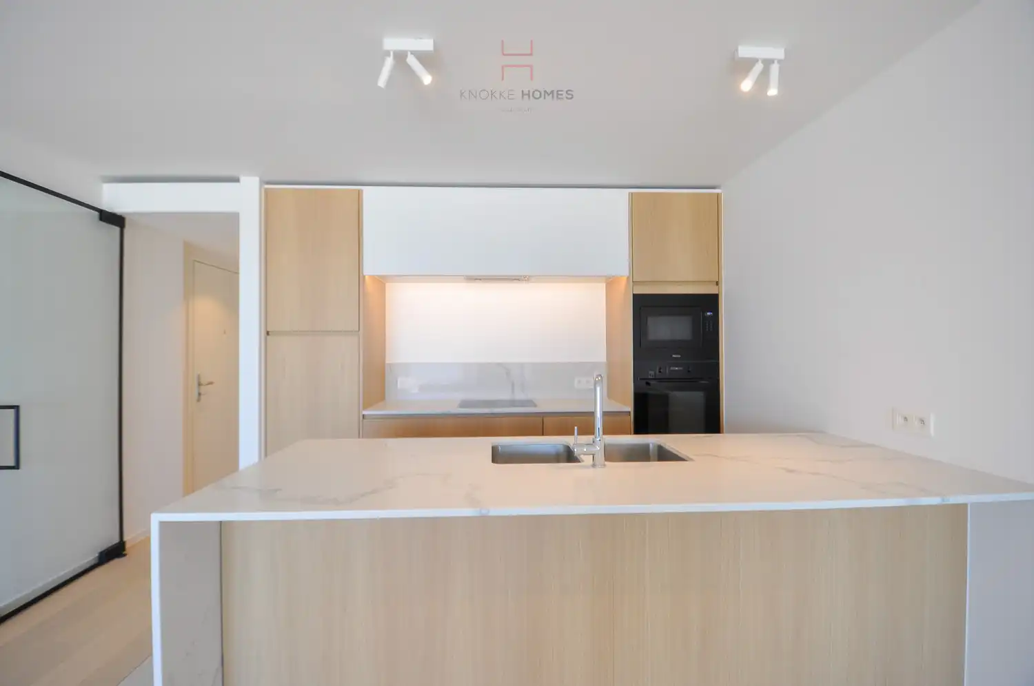 Exclusief nieuwbouwappartement met frontaal zeezicht – Albertstrand, Duinbergen foto 9