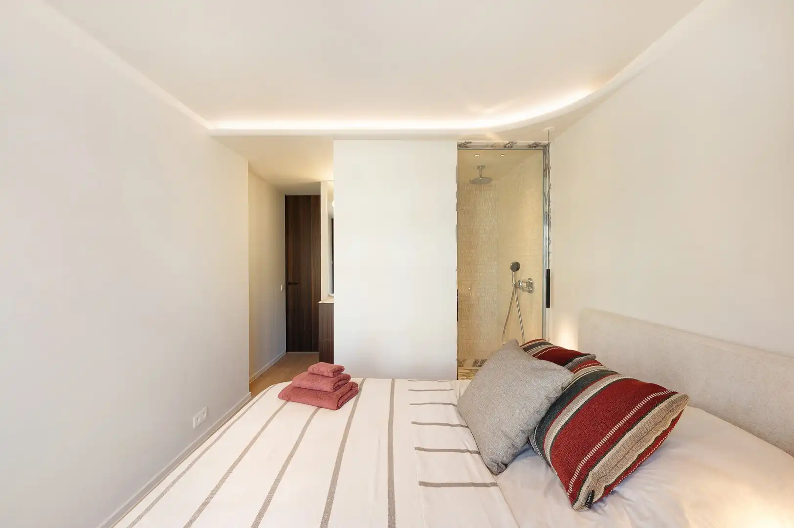 Prachtig gerenoveerd appartement nabij het centrum en de zee met open zichten. foto 20