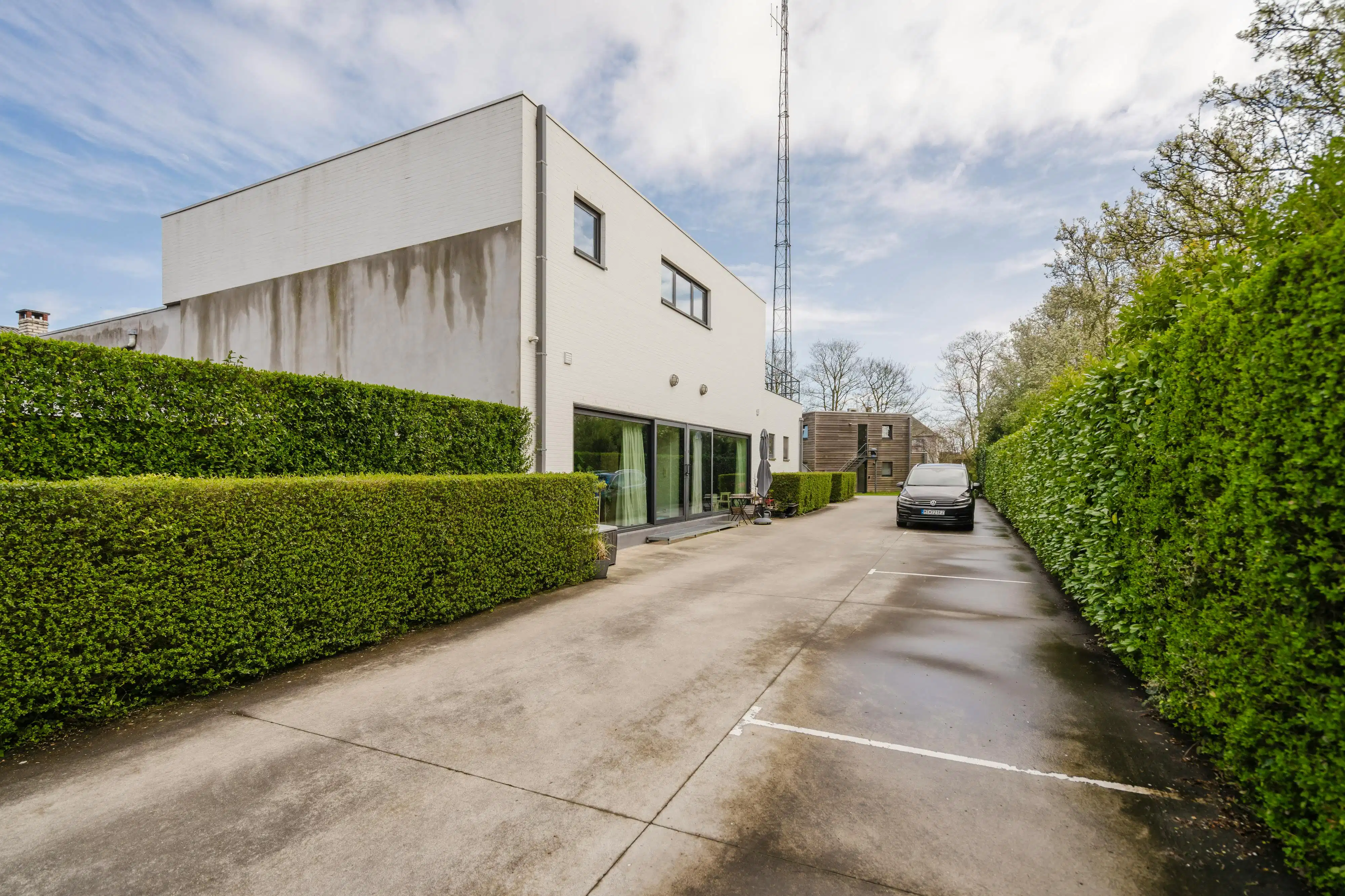 Perfect onderhouden opbrengsteigendom te koop te Kortrijk foto 7