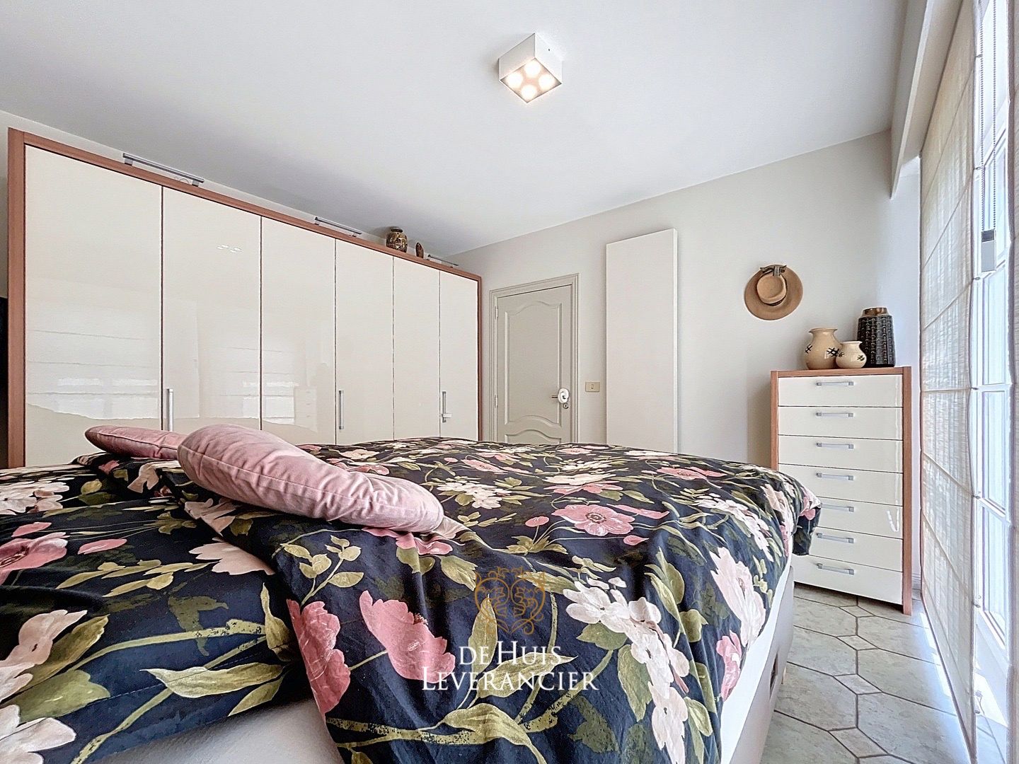 Exclusief wonen in Kontich ? Luxe, rust & ruimte met tuin met zwembad te koop ! foto 17