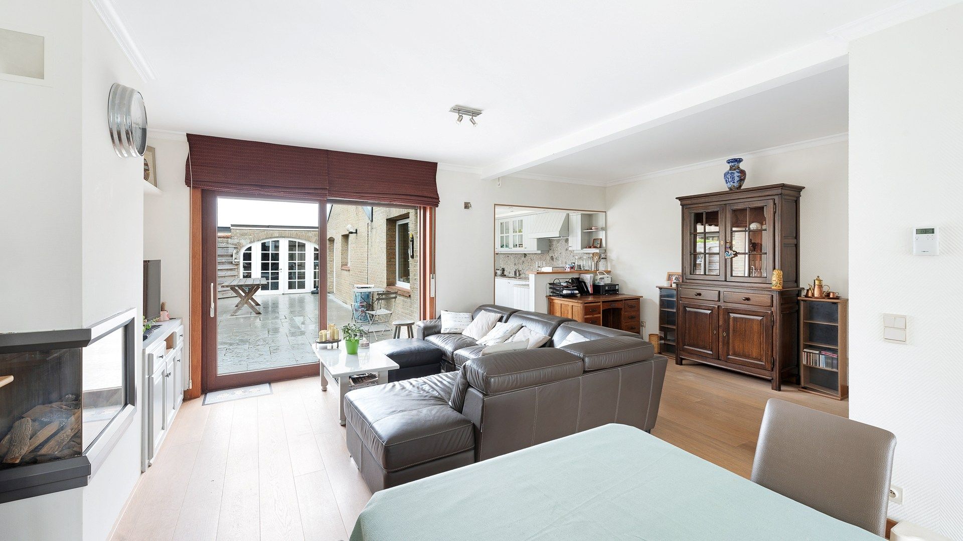 Woning met een leuke binnentuin en garage te Knokke foto 6