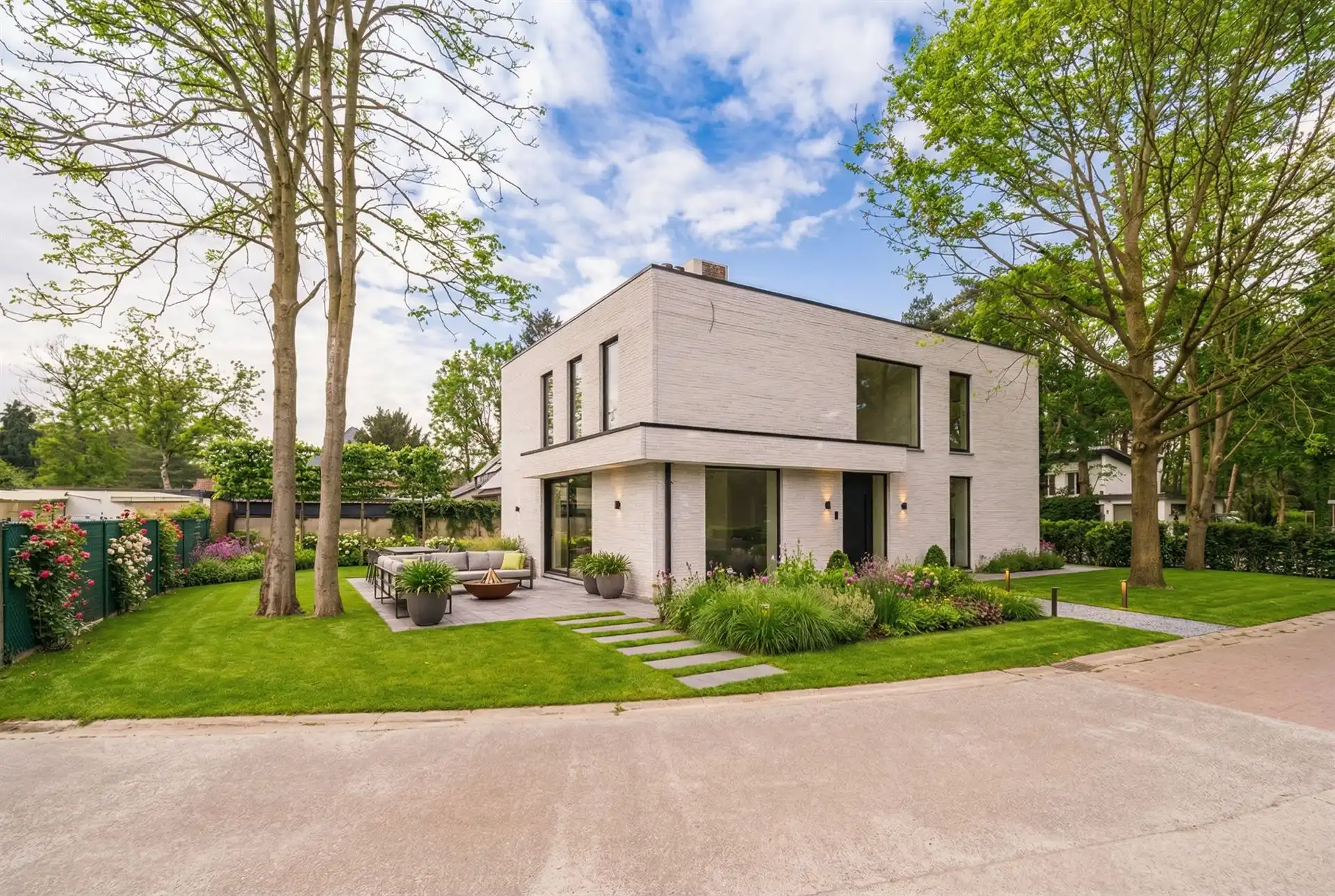 Luxe nieuwbouwvilla, innovatief design - enkel registratie foto 4